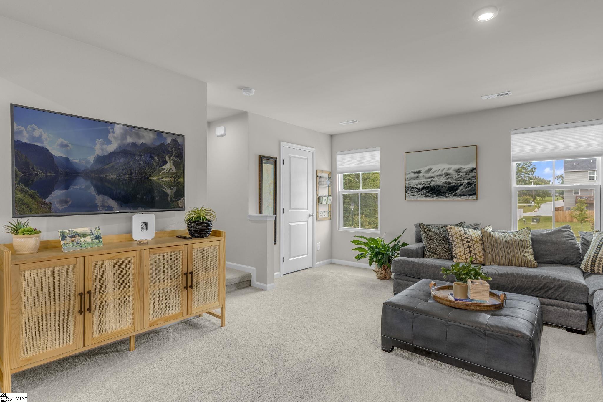 33 High Pine Trail Greenville, SC 29617