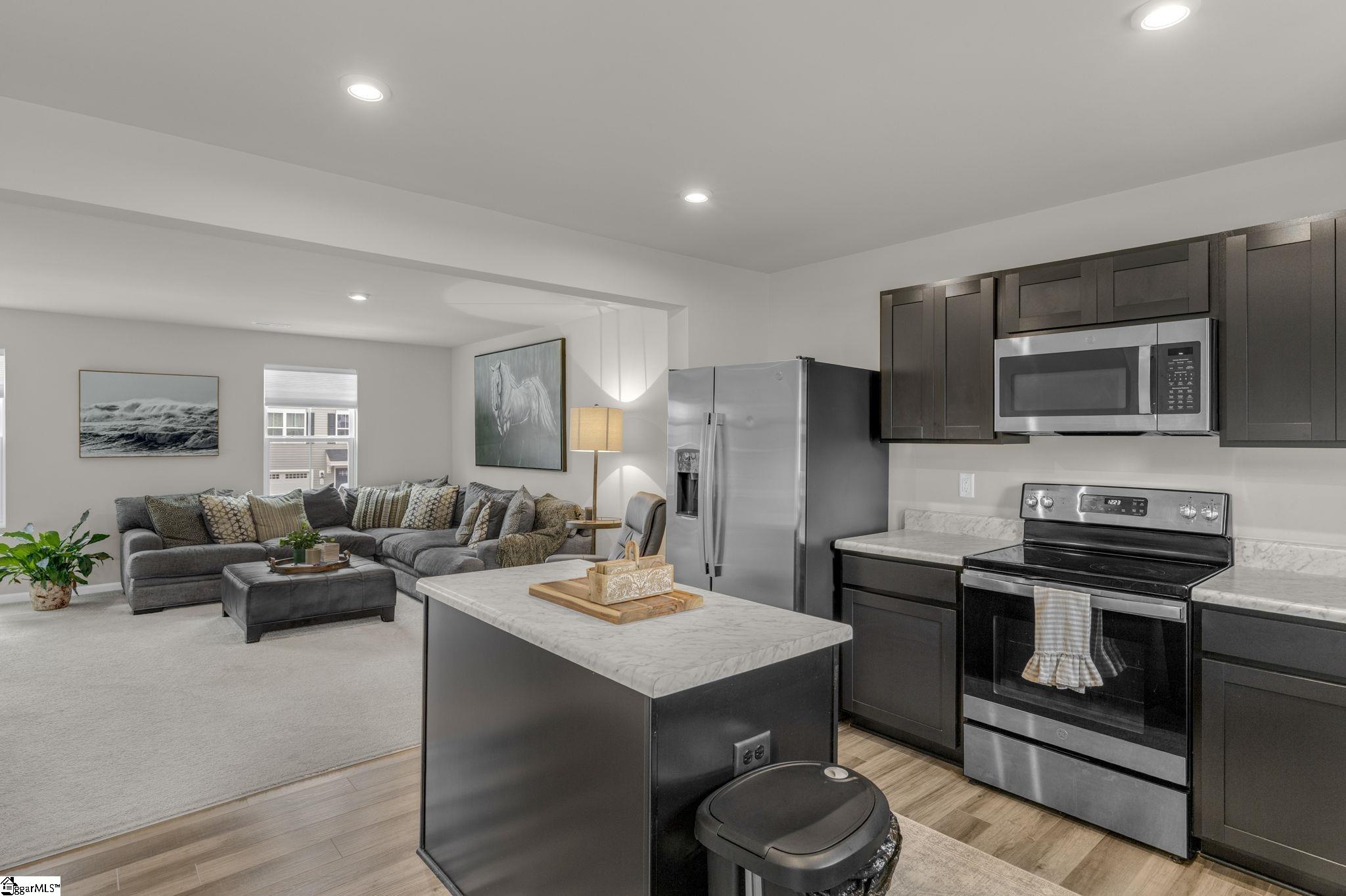 33 High Pine Trail Greenville, SC 29617