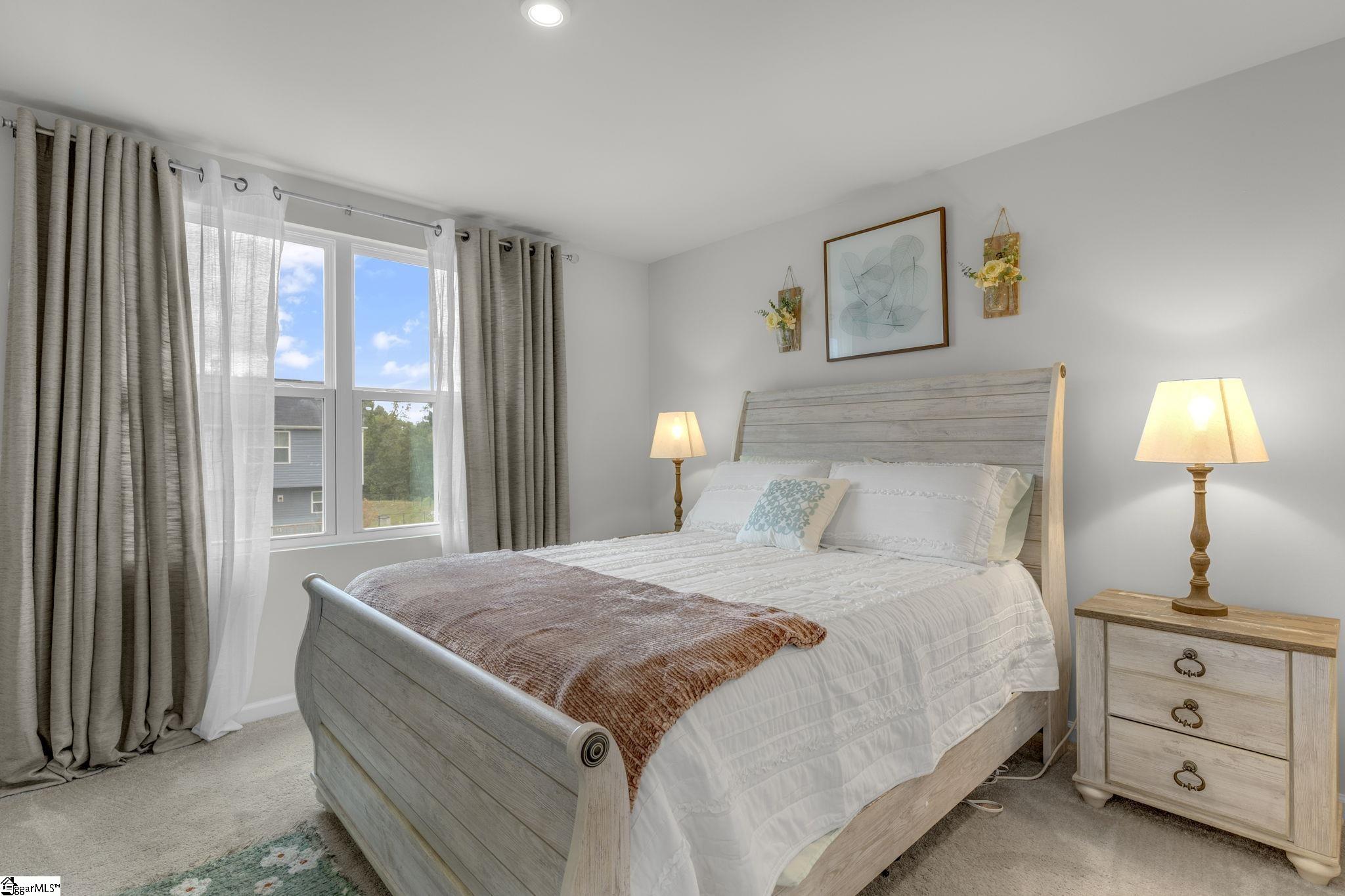 33 High Pine Trail Greenville, SC 29617