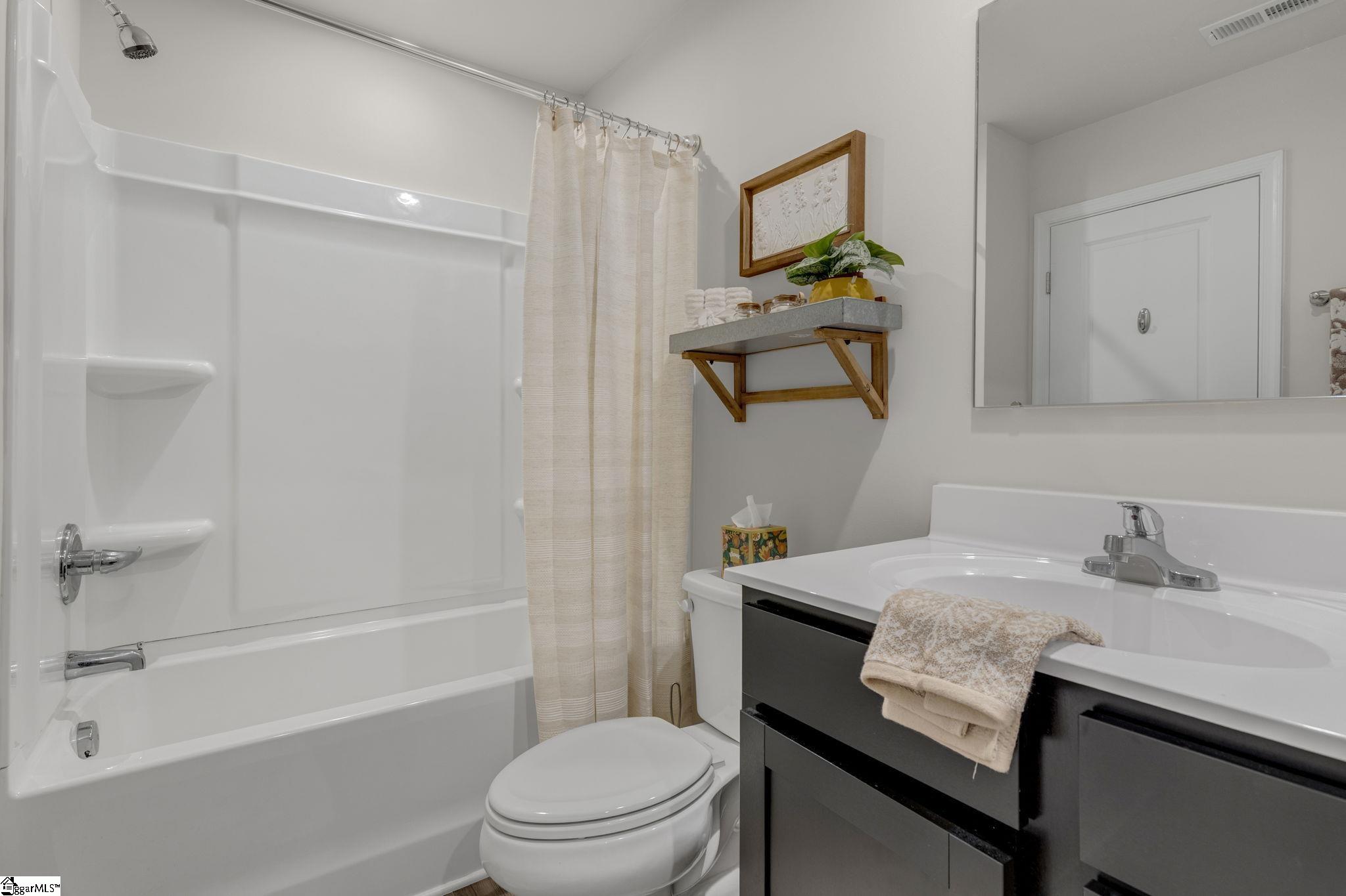 33 High Pine Trail Greenville, SC 29617
