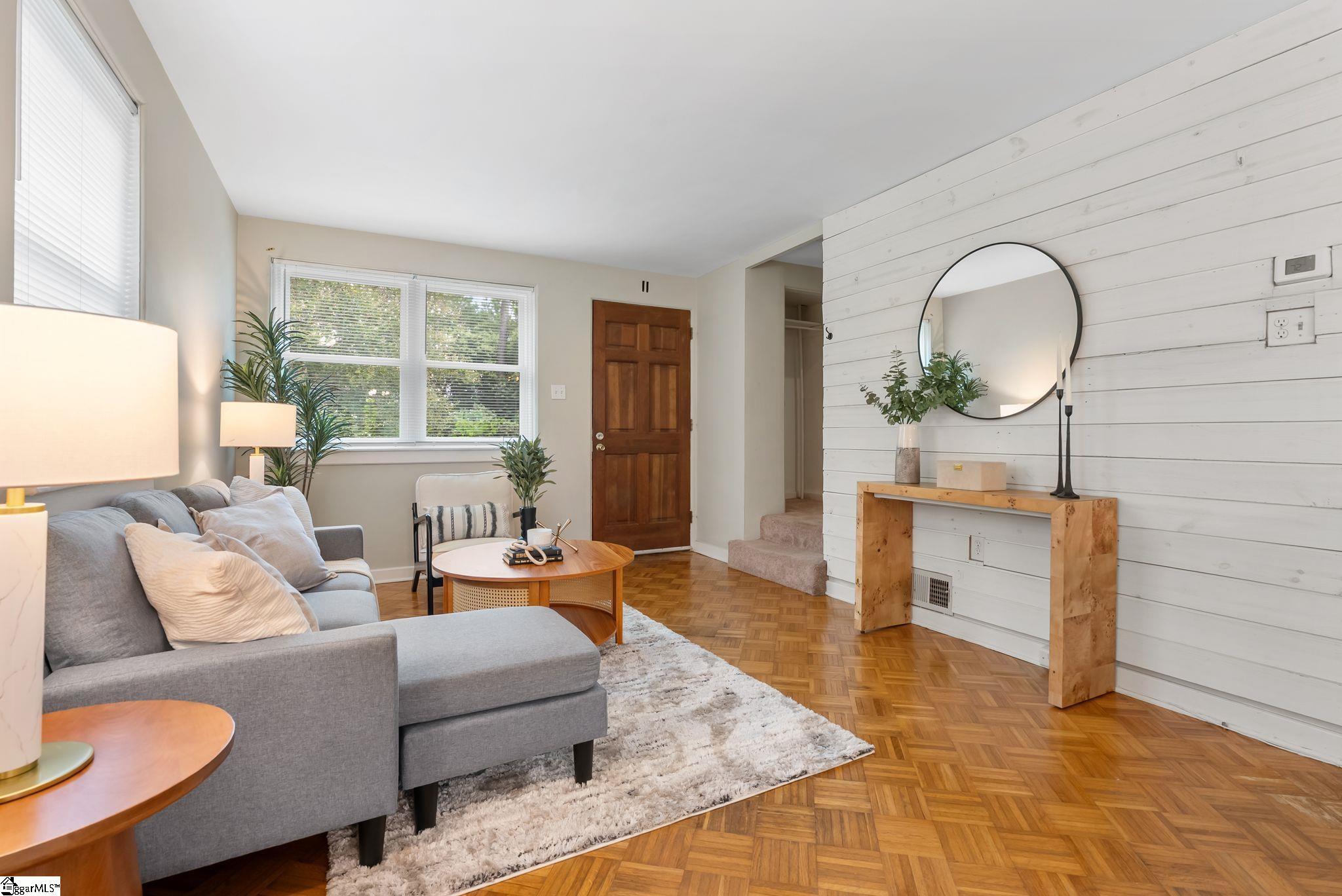 52 Faris Circle Greenville, SC 29605
