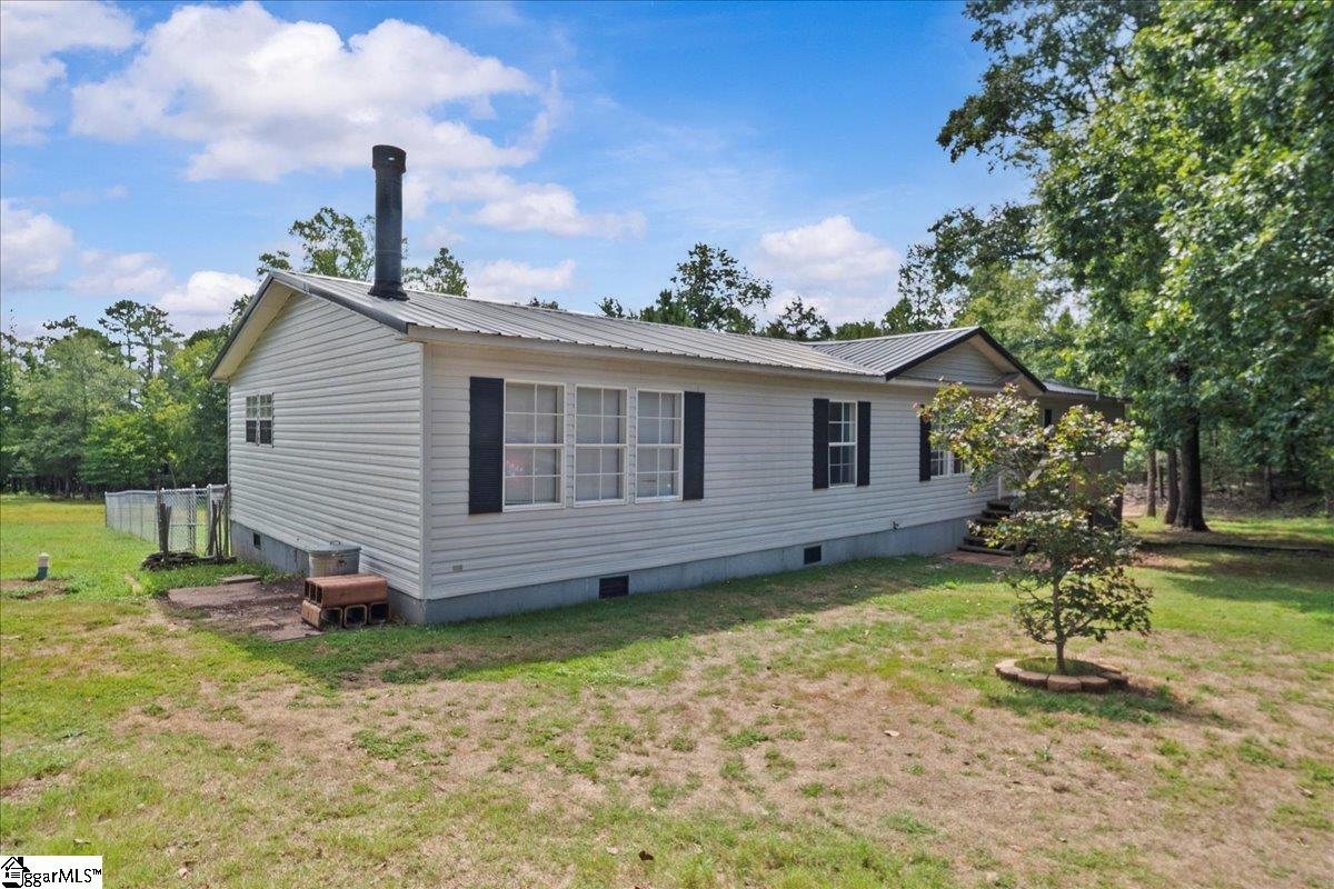 158 Shaw Ridge Drive Woodruff, SC 29388