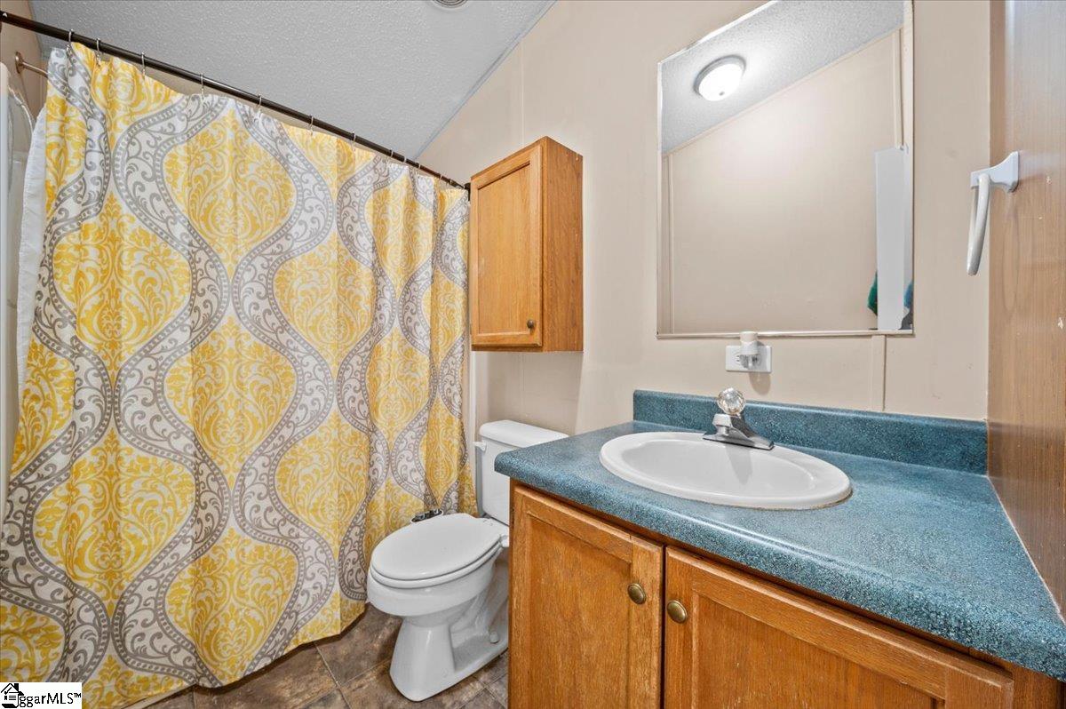 158 Shaw Ridge Drive Woodruff, SC 29388