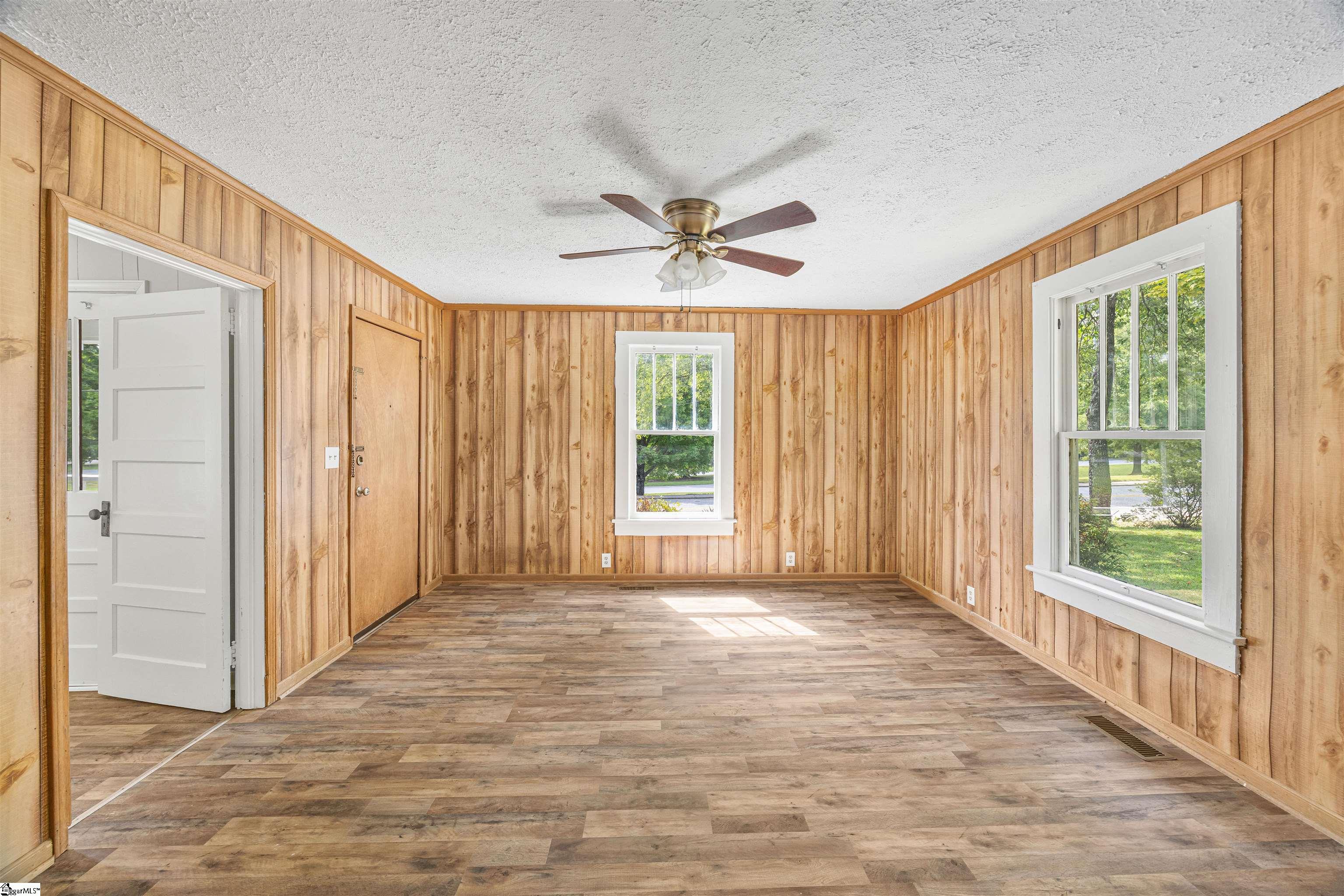 704 Slater Road Marietta, SC 29661