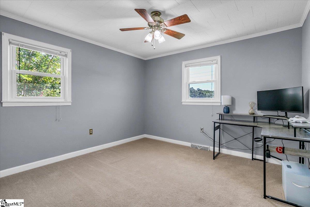 207 Lynn Avenue Laurens, SC 29360