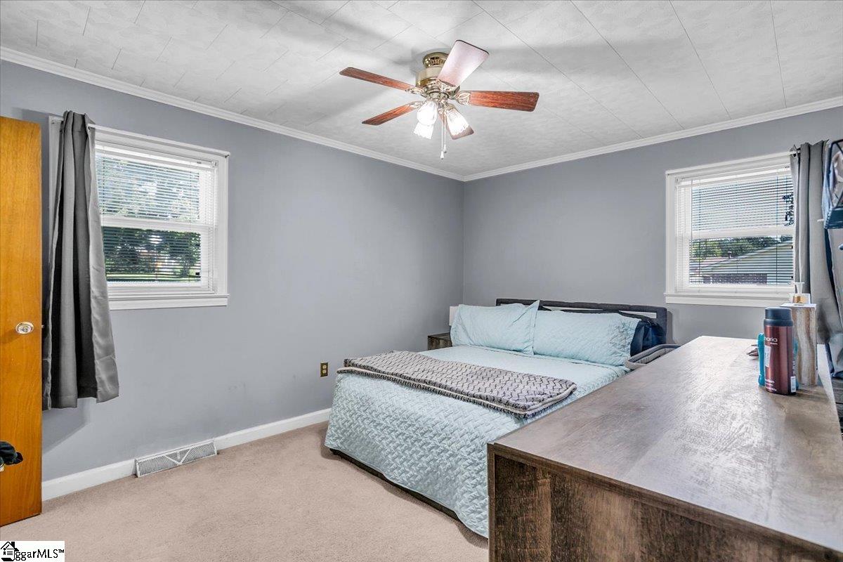 207 Lynn Avenue Laurens, SC 29360
