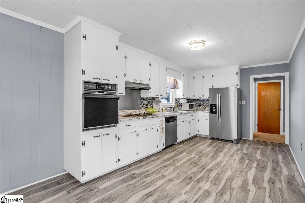 207 Lynn Avenue Laurens, SC 29360