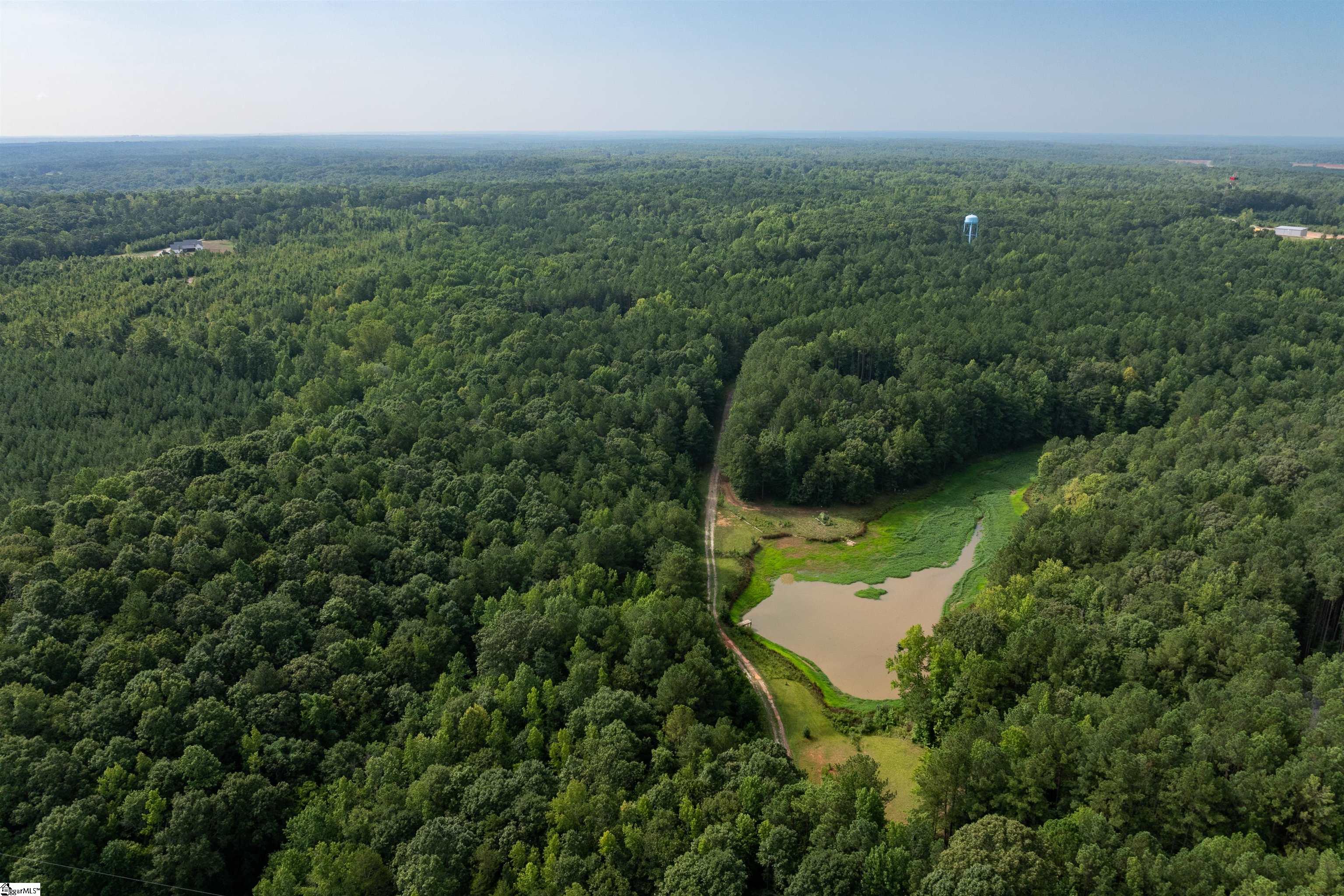 00 Hobby House Way Woodruff, SC 29388