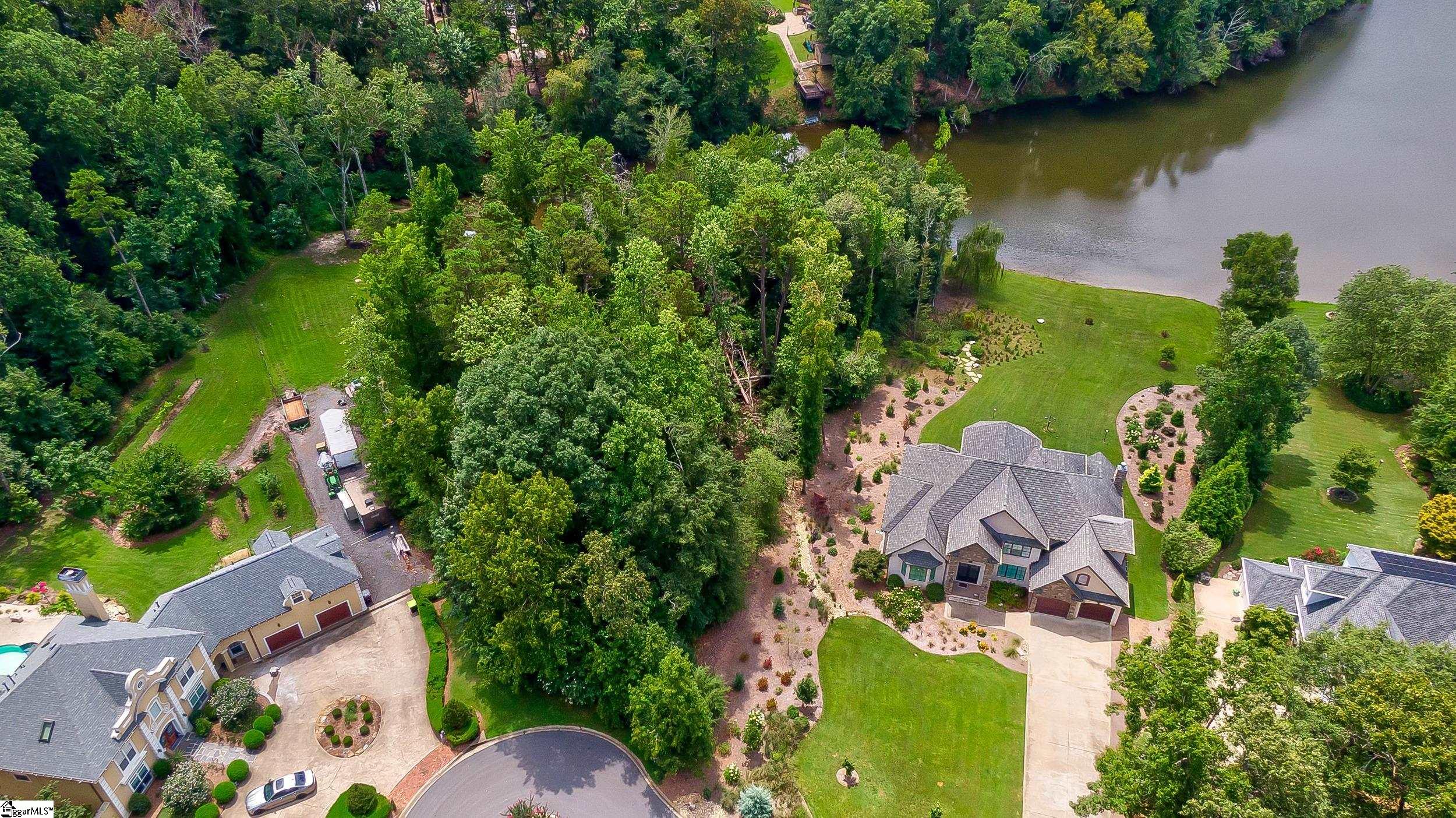 168 Lake Park Drive Spartanburg, SC 29301