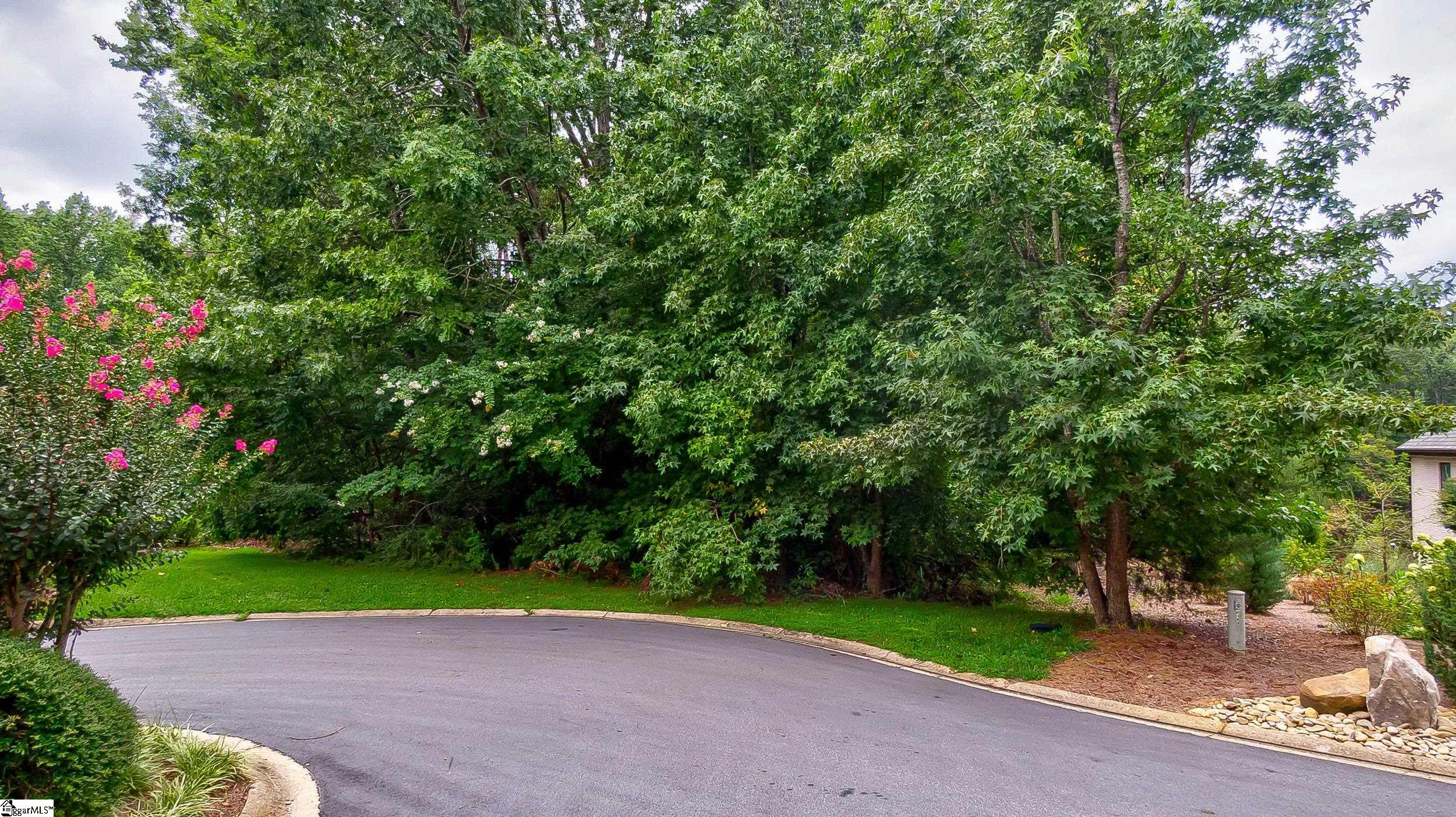 168 Lake Park Drive Spartanburg, SC 29301