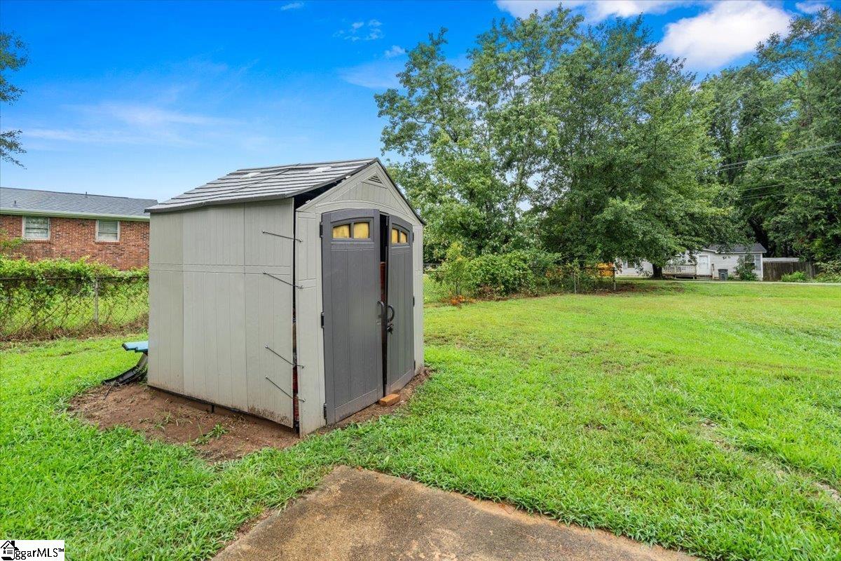 4 Melrose Road Greenville, SC 29605