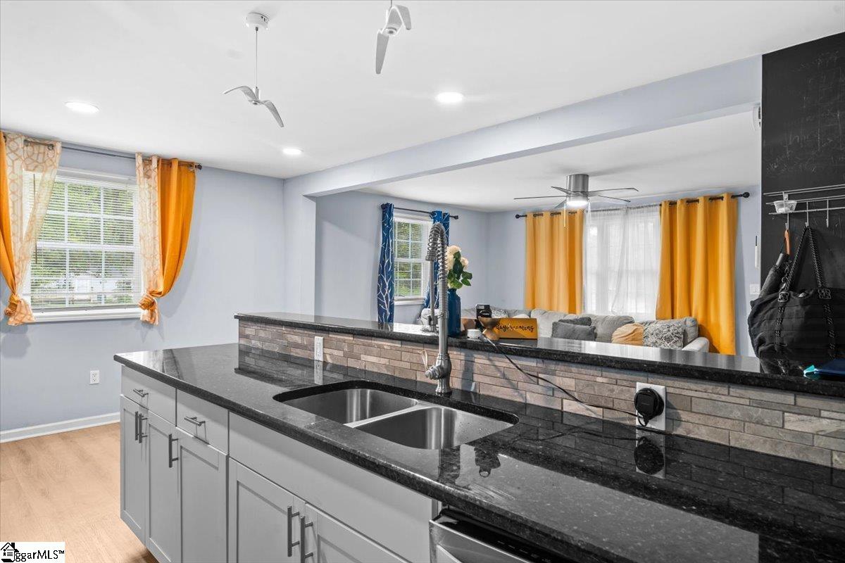 4 Melrose Road Greenville, SC 29605