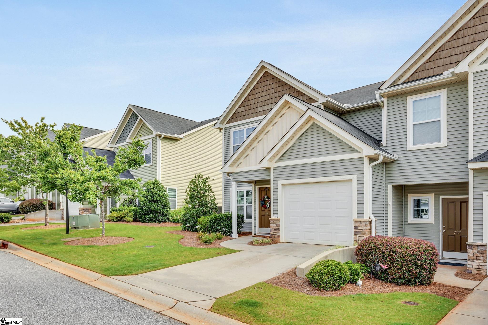 724 Elmbrook Drive Simpsonville, SC 29681