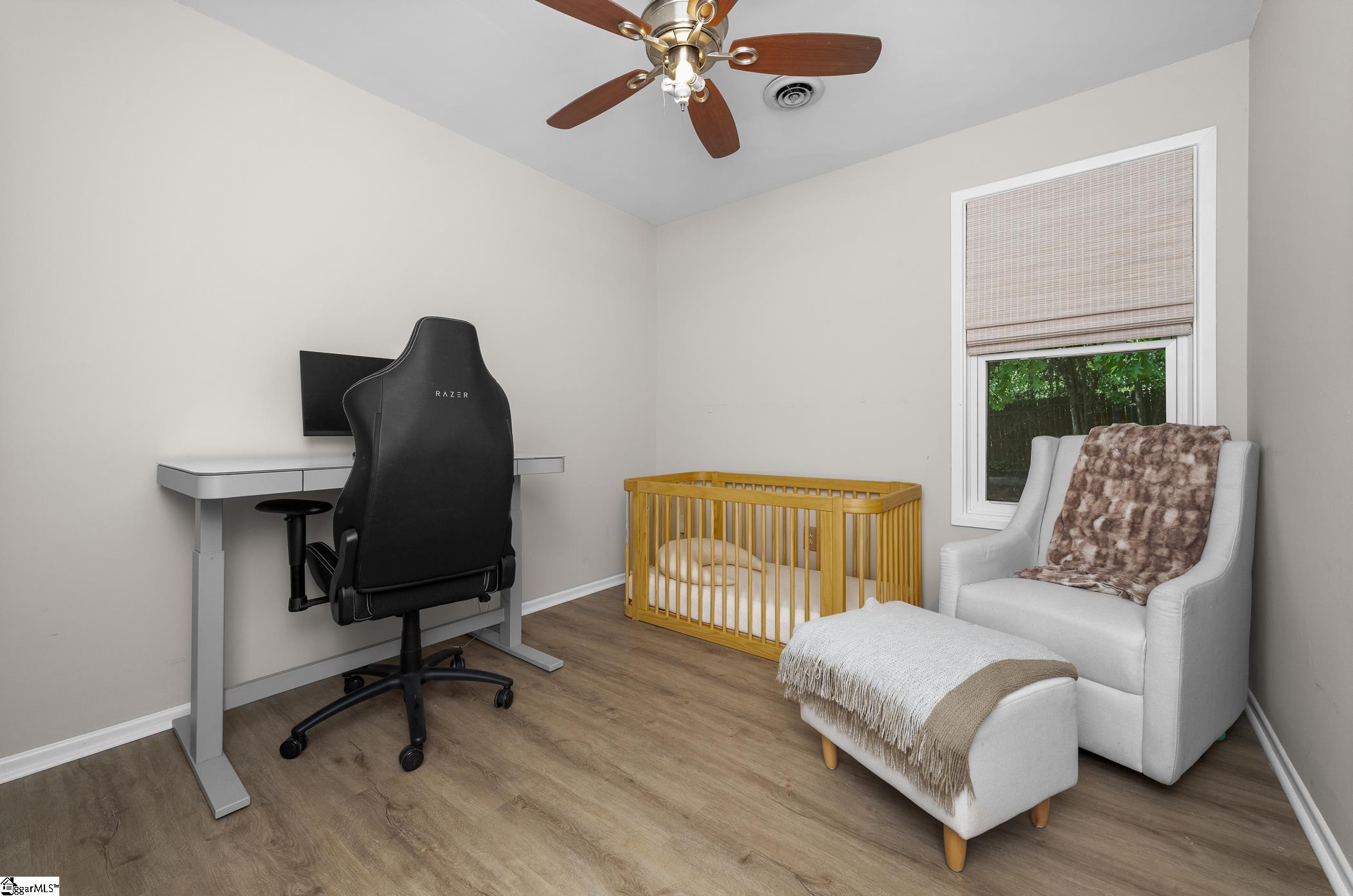 76 Westview Avenue Greenville, SC 29609-4740