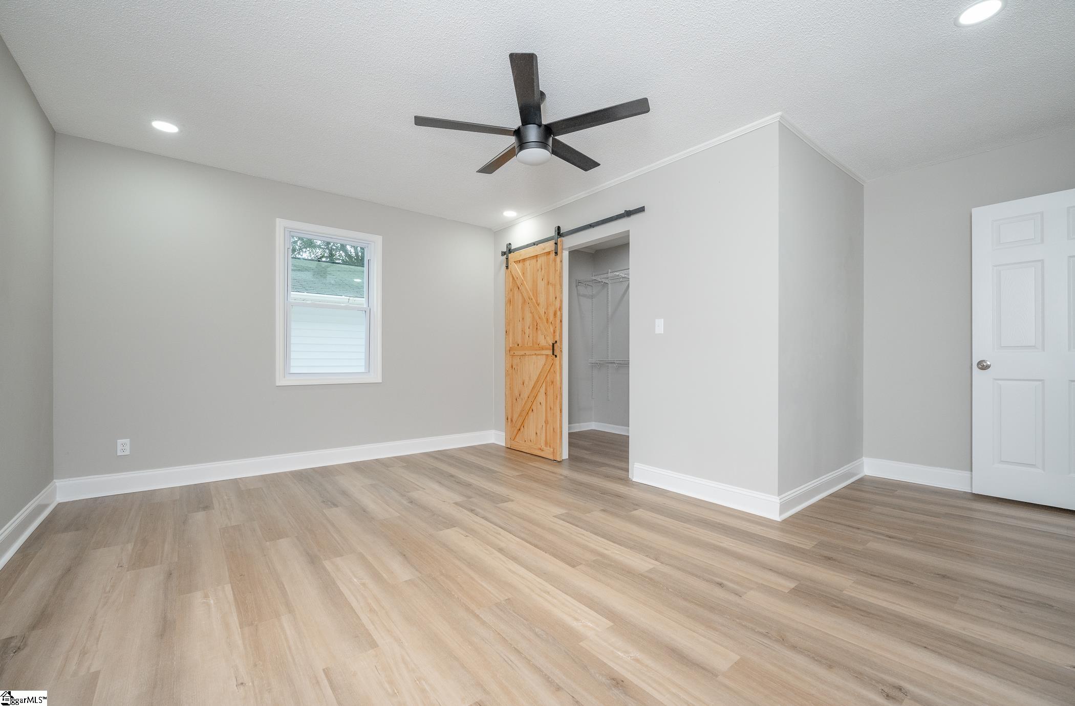 2220 Davis Road Woodruff, SC 29388