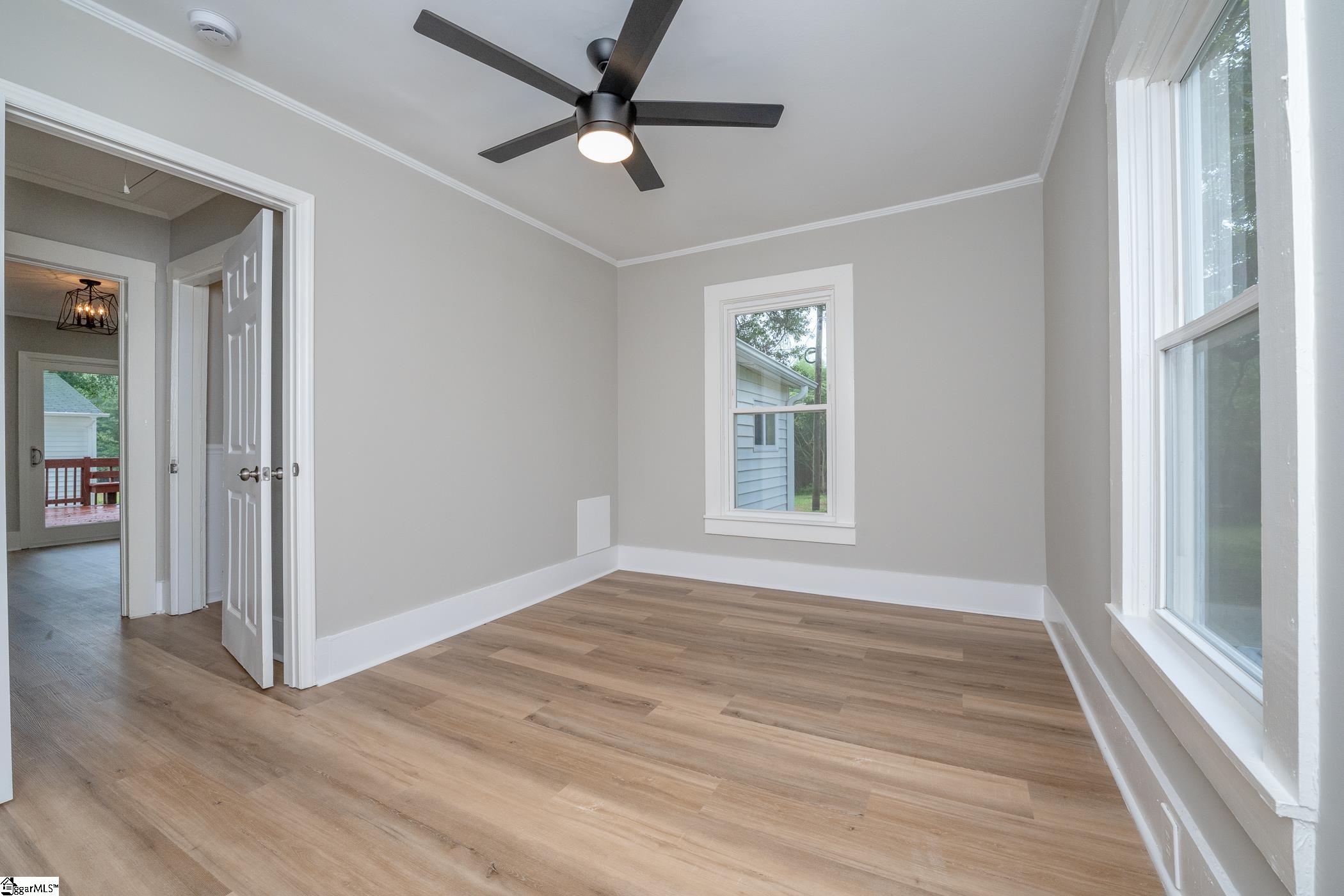 2220 Davis Road Woodruff, SC 29388