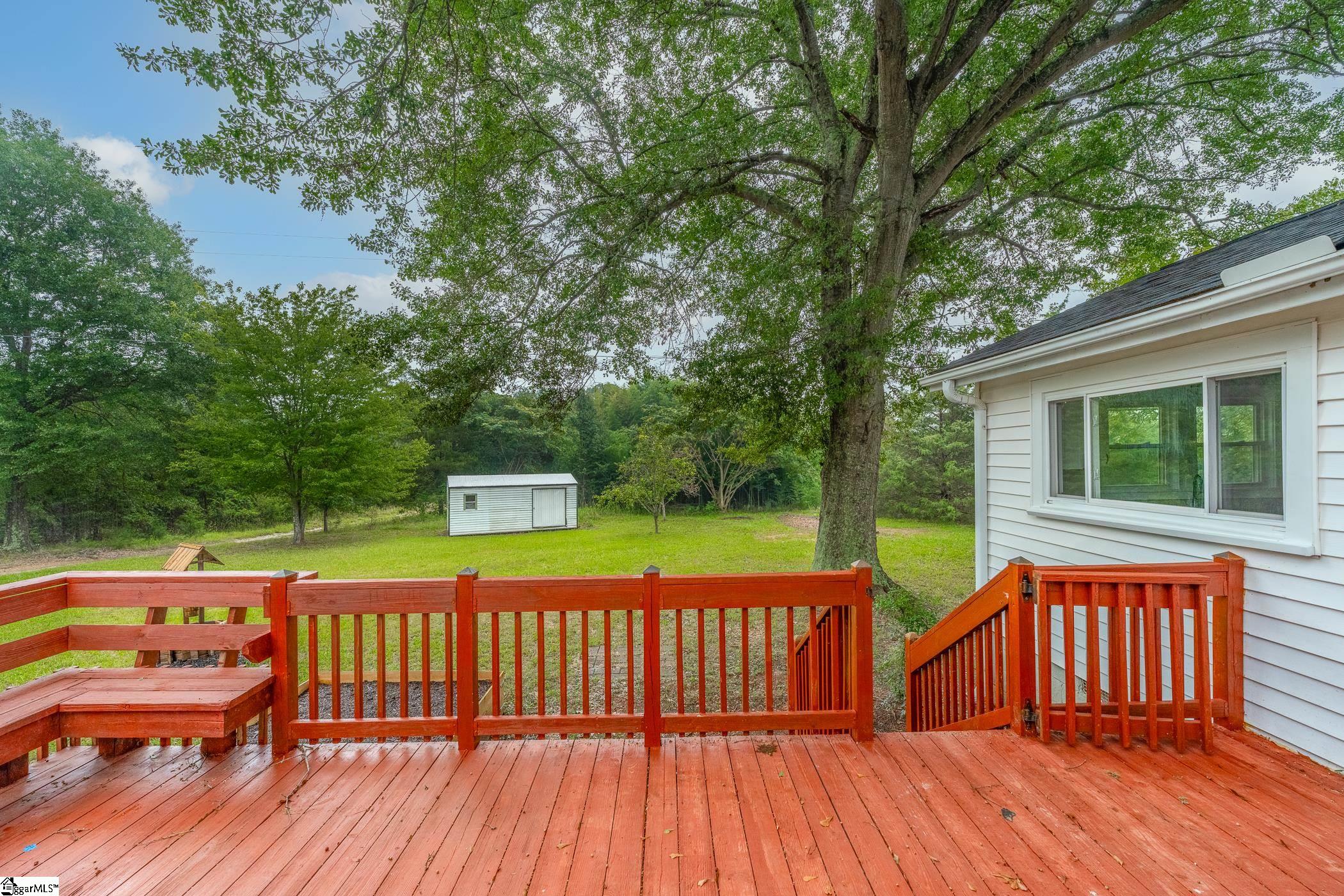 2220 Davis Road Woodruff, SC 29388