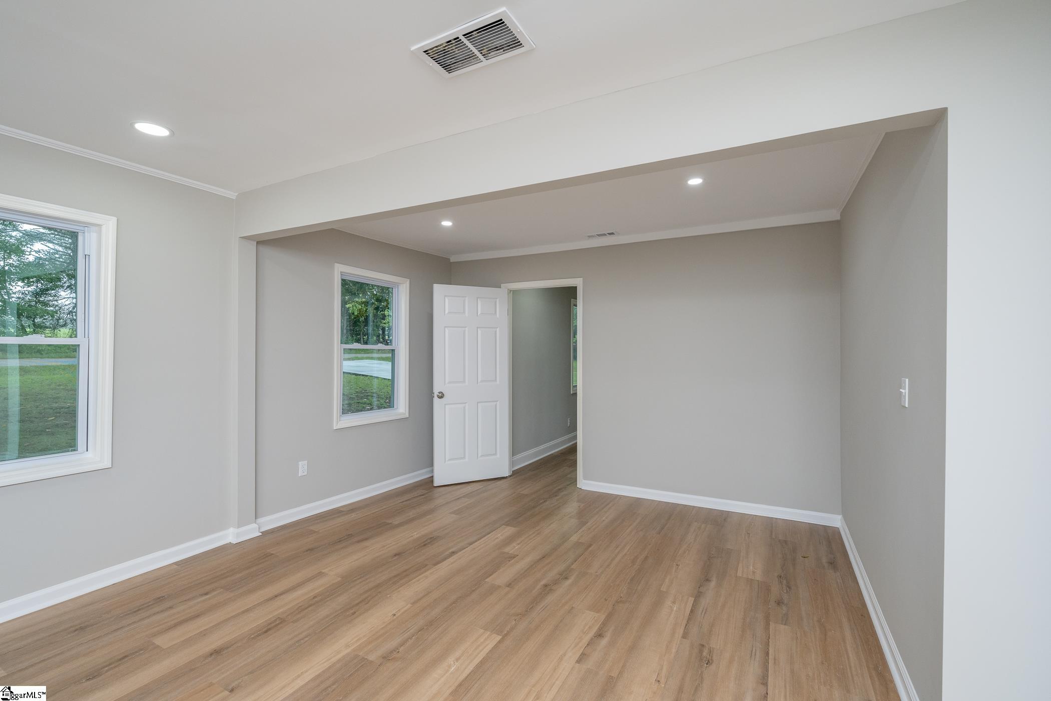 2220 Davis Road Woodruff, SC 29388