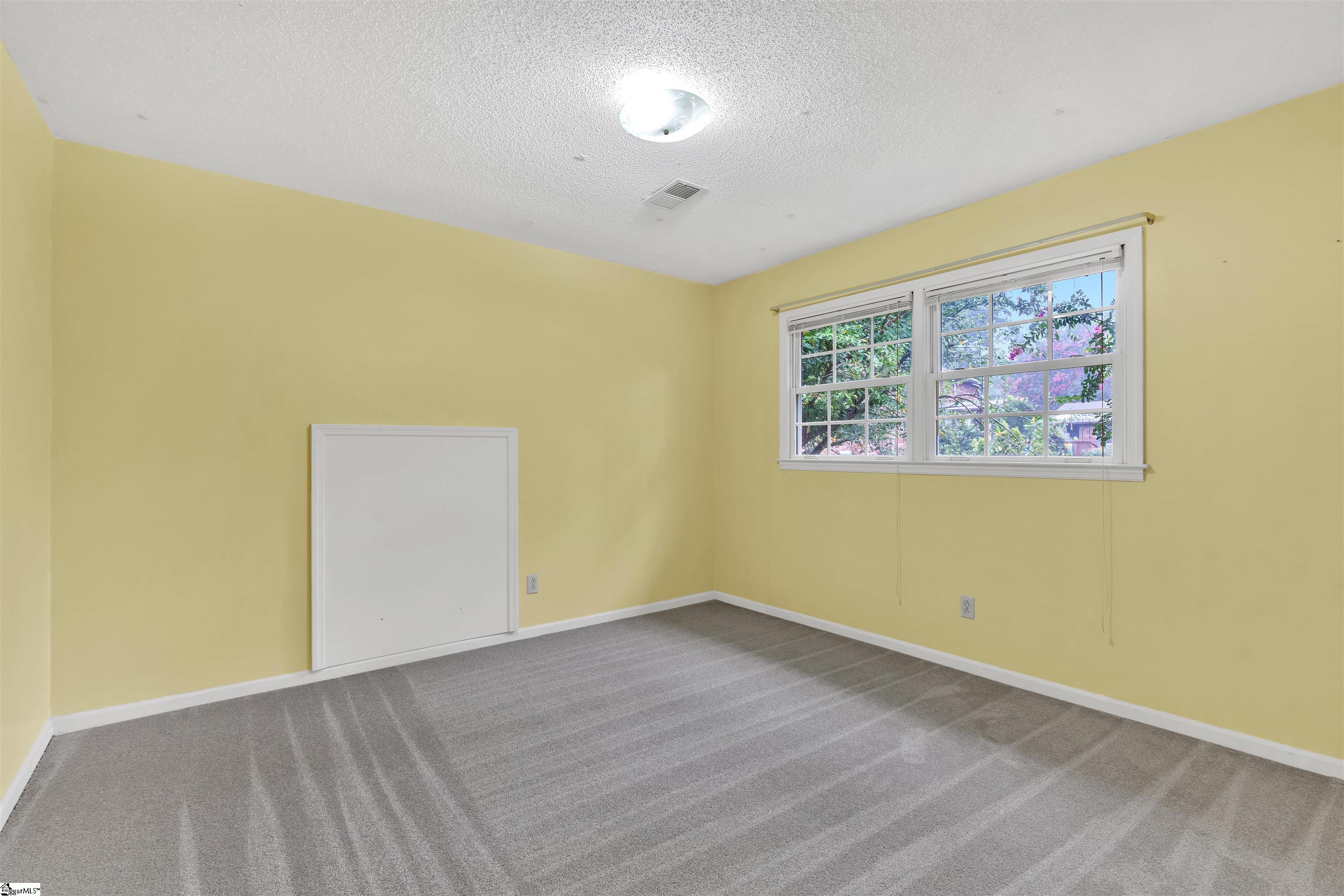299 Heathwood Drive Spartanburg, SC 29307