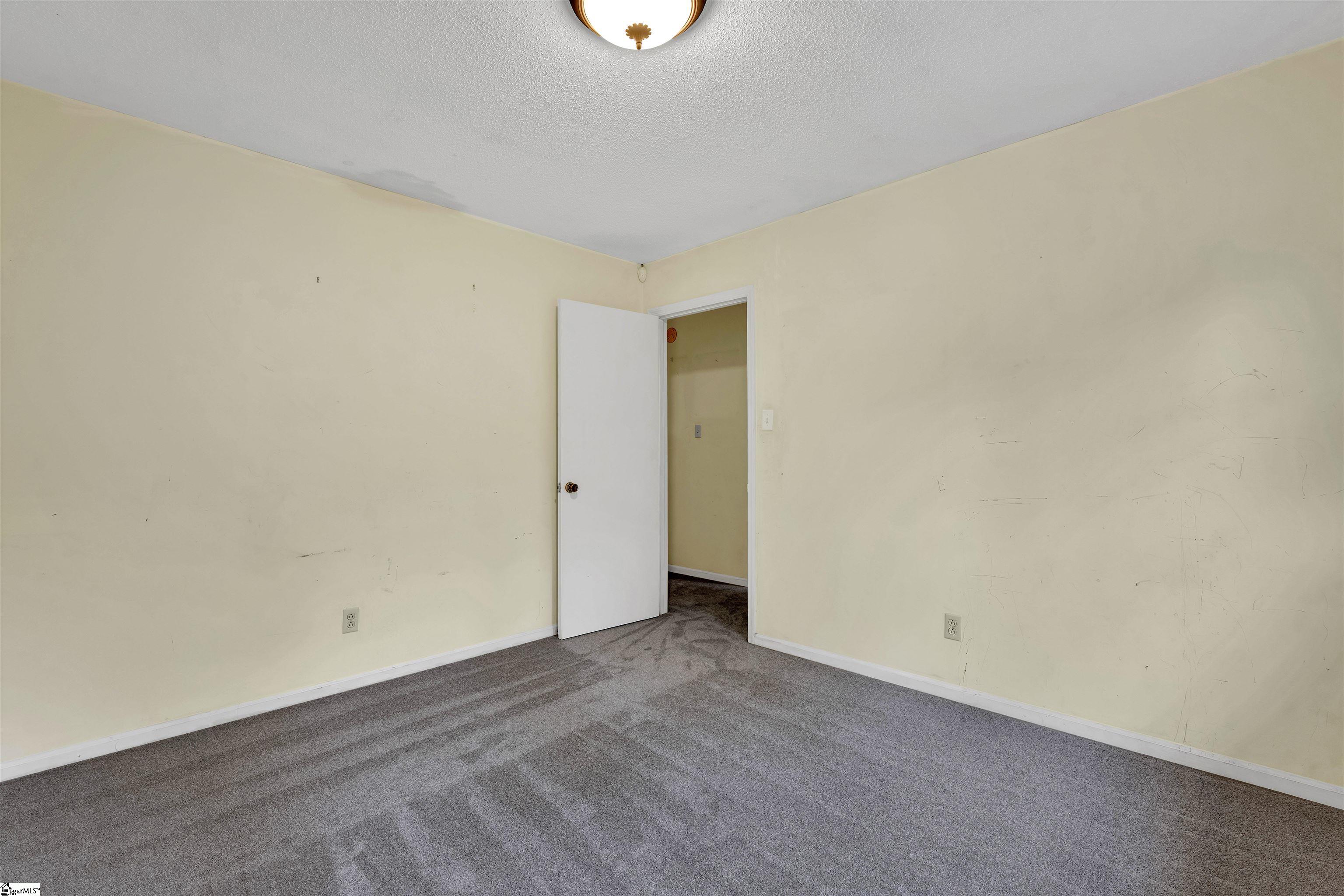 299 Heathwood Drive Spartanburg, SC 29307
