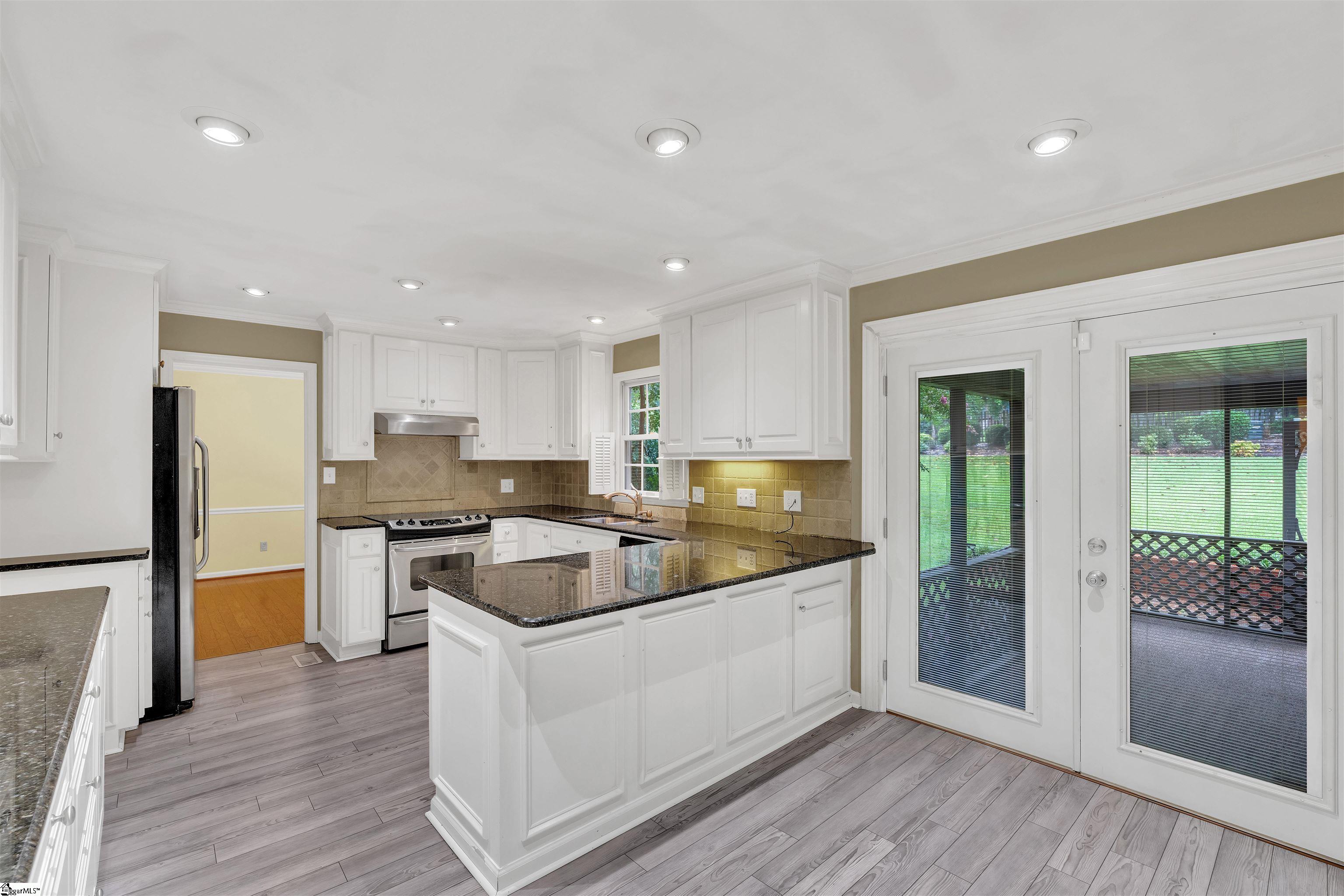 299 Heathwood Drive Spartanburg, SC 29307