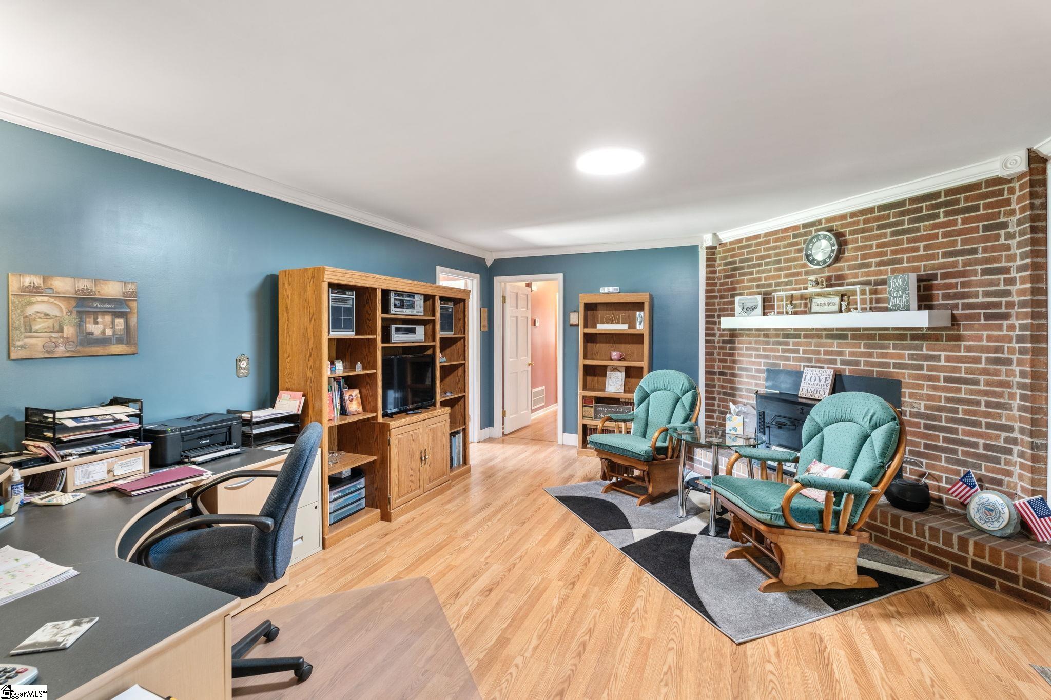 202 Claxton Drive Greenville, SC 29617