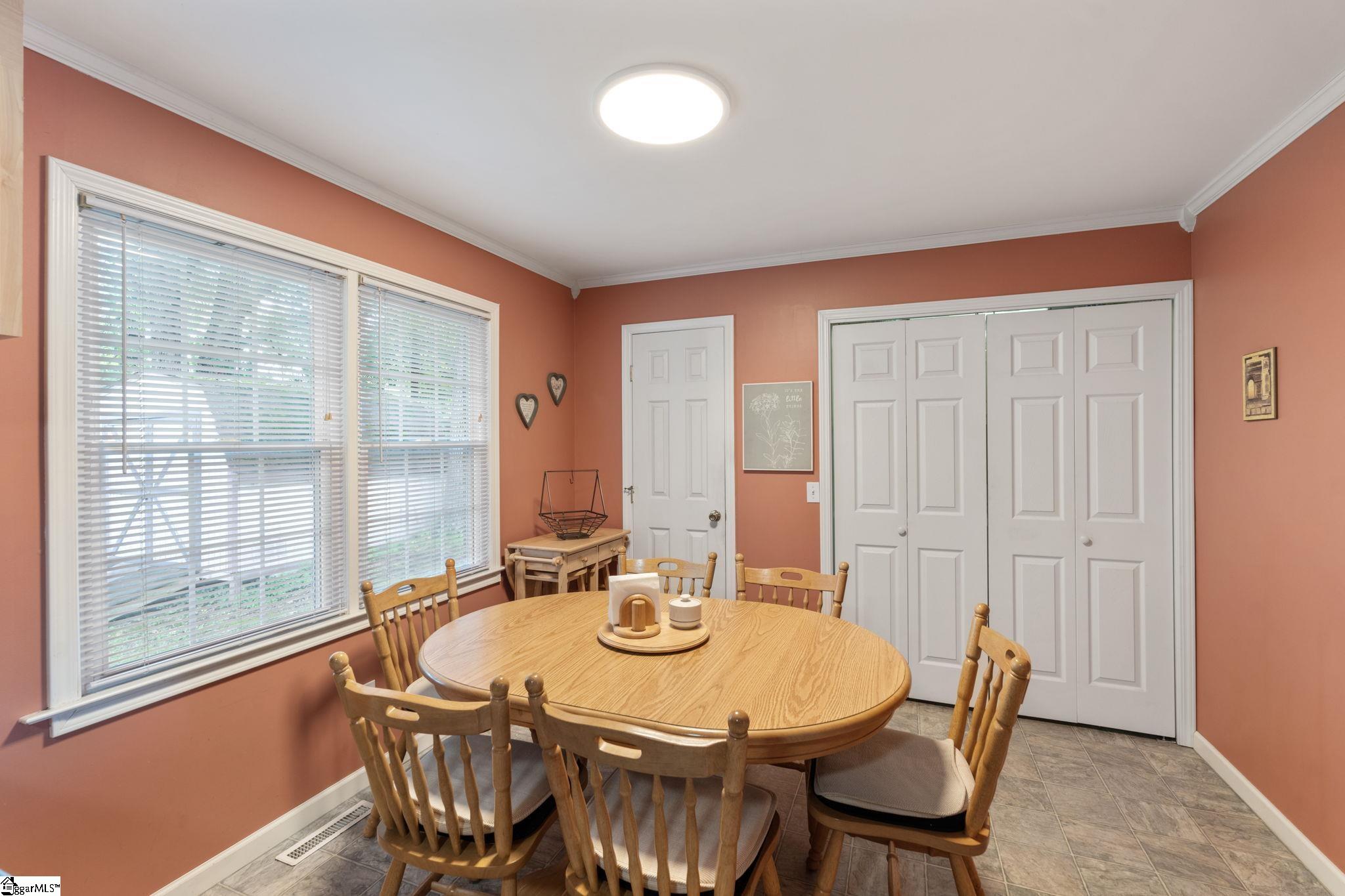 202 Claxton Drive Greenville, SC 29617