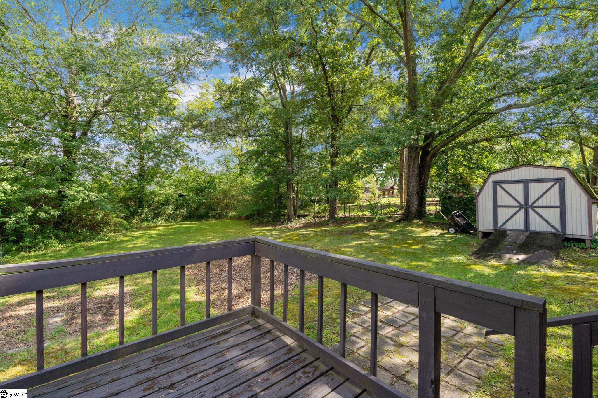 202 Claxton Drive Greenville, SC 29617