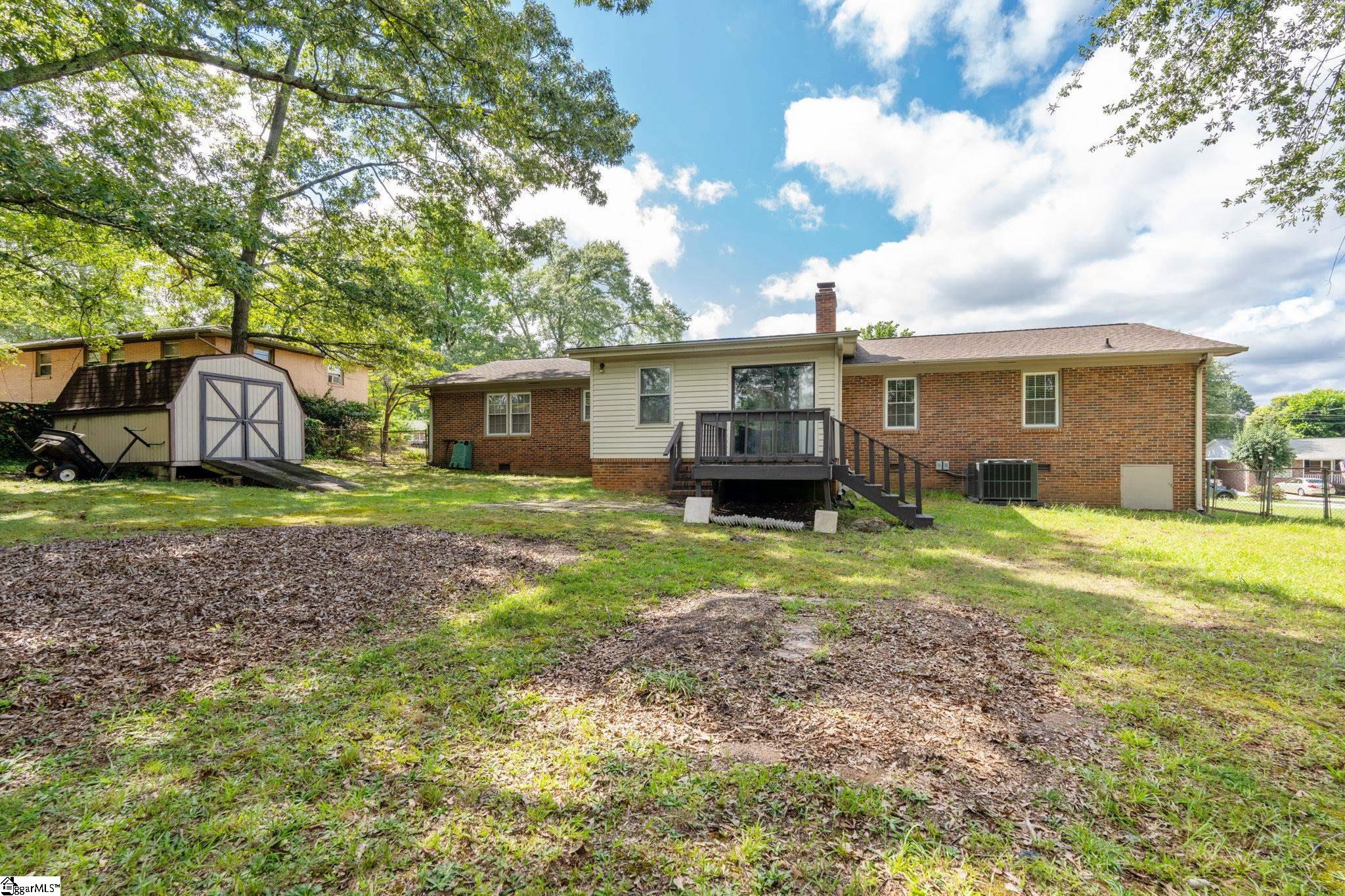 202 Claxton Drive Greenville, SC 29617