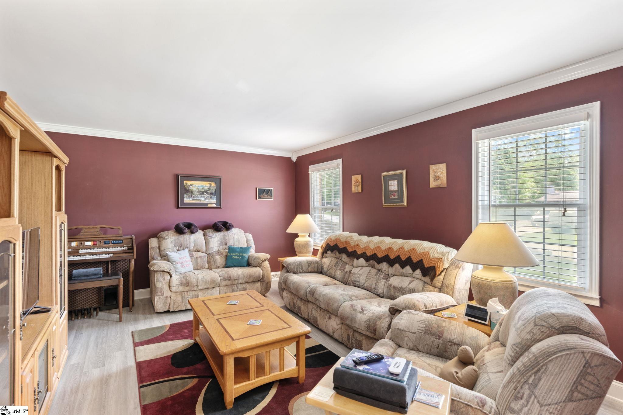 202 Claxton Drive Greenville, SC 29617