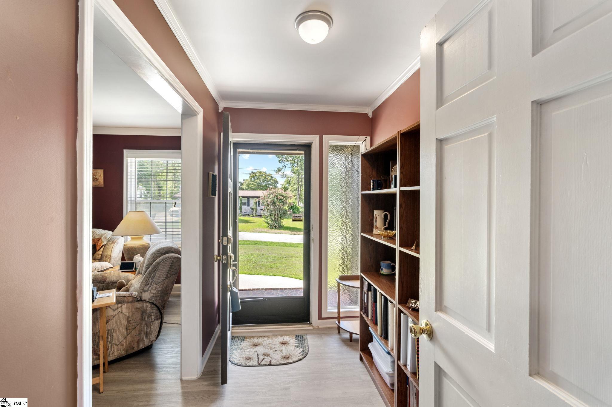 202 Claxton Drive Greenville, SC 29617