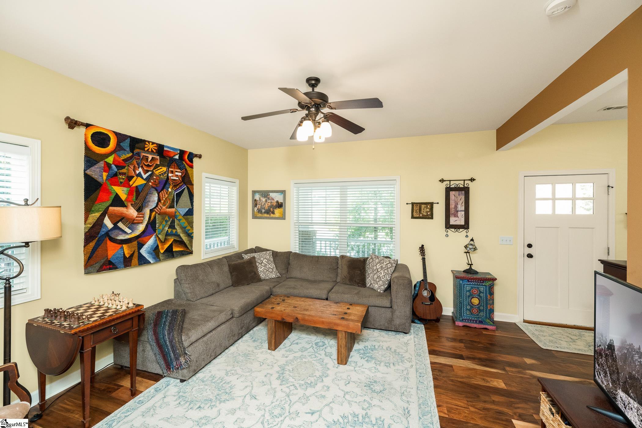 2 Seawright Lane Greenville, SC 29605