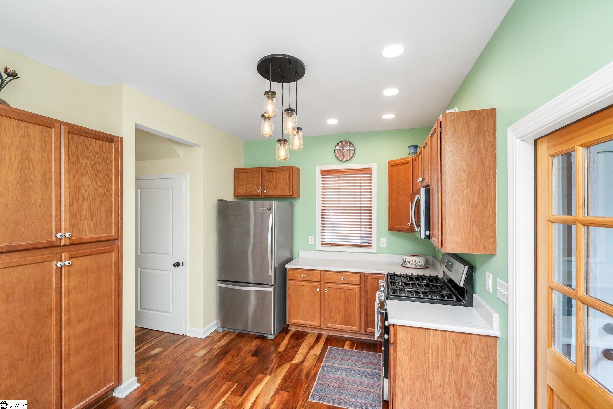 2 Seawright Lane Greenville, SC 29605