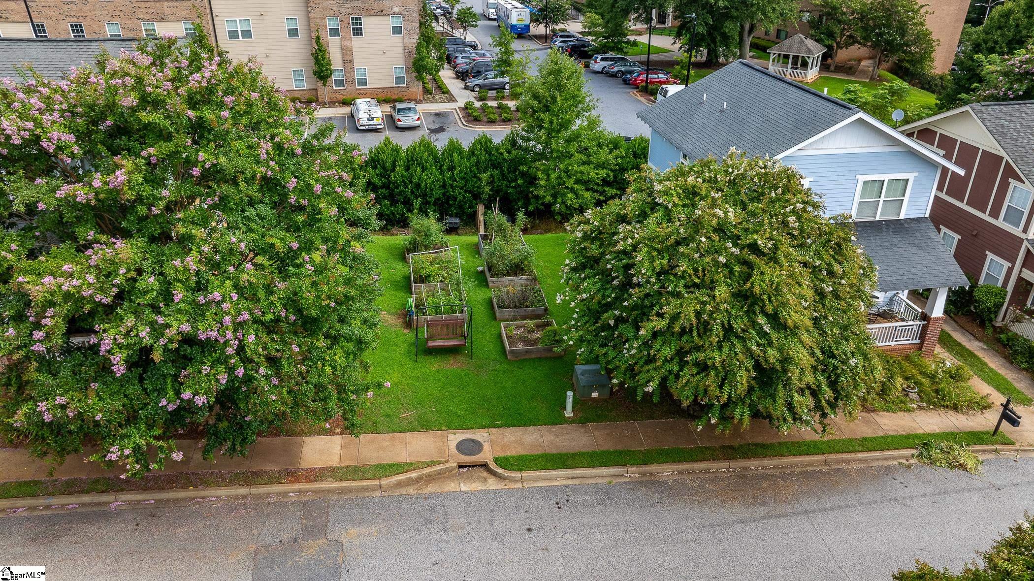 2 Seawright Lane Greenville, SC 29605