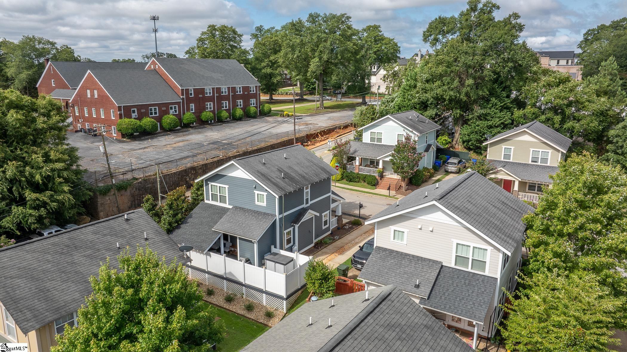 2 Seawright Lane Greenville, SC 29605