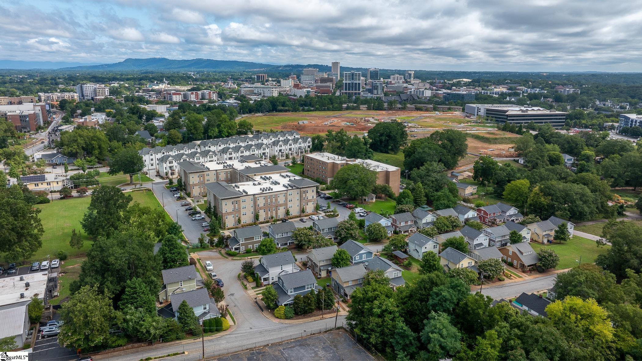 2 Seawright Lane Greenville, SC 29605