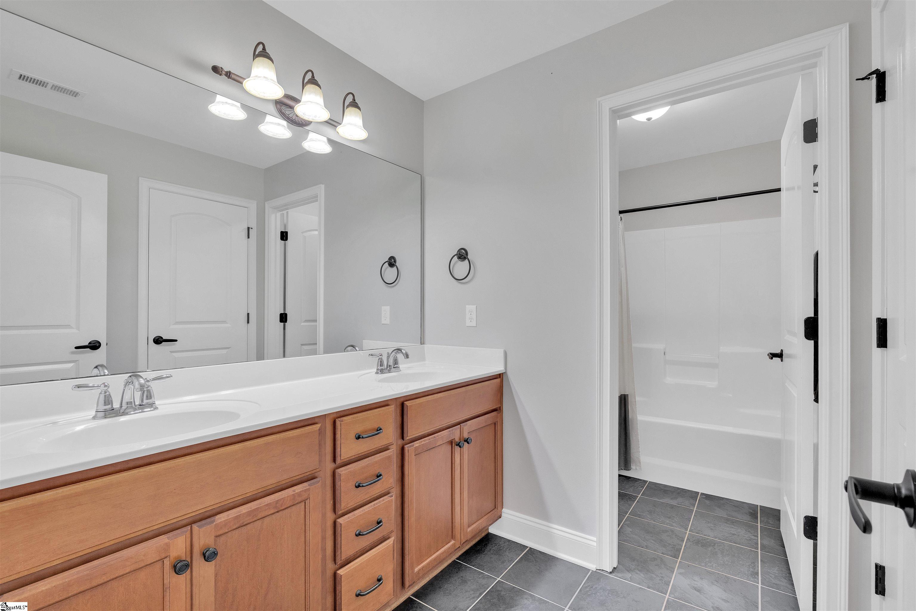 311 Kennesaw Court Spartanburg, SC 29301