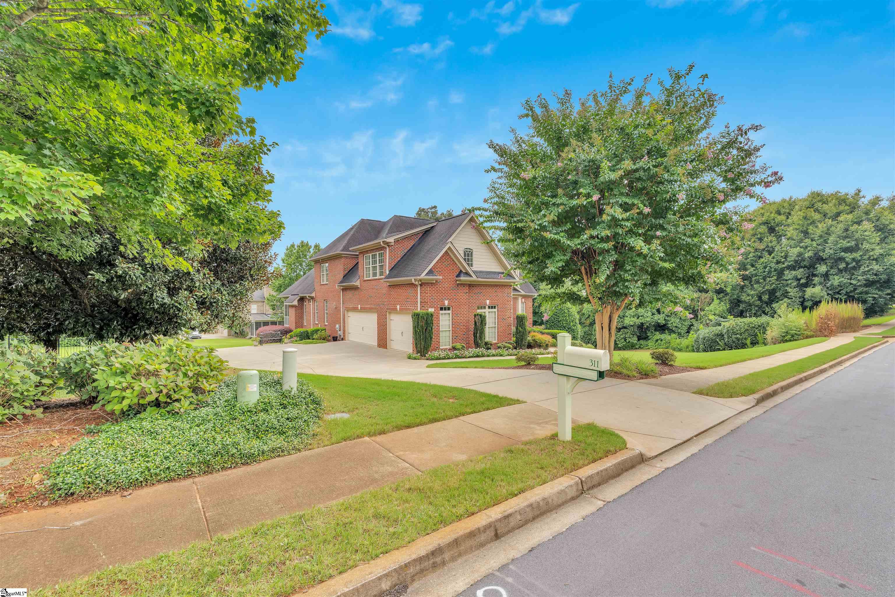 311 Kennesaw Court Spartanburg, SC 29301