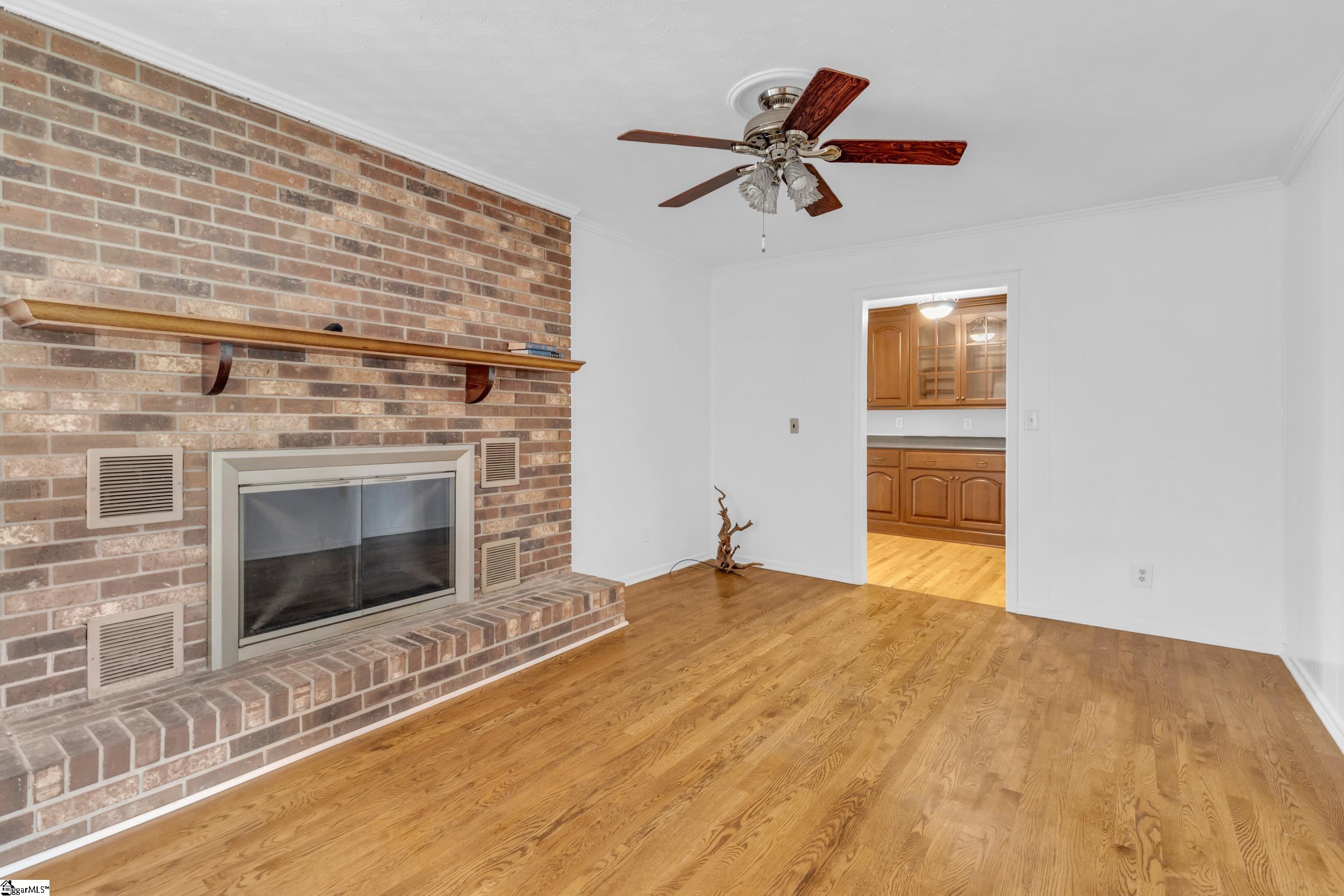 1806 Fork Shoals Road Greenville, SC 29605