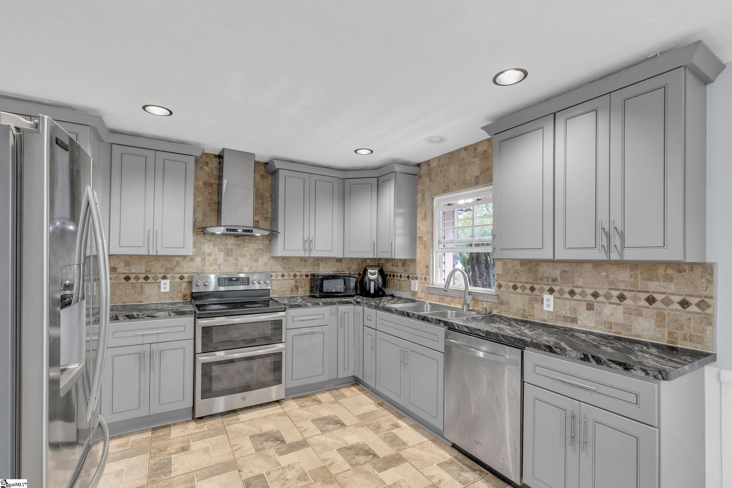 1806 Fork Shoals Road Greenville, SC 29605
