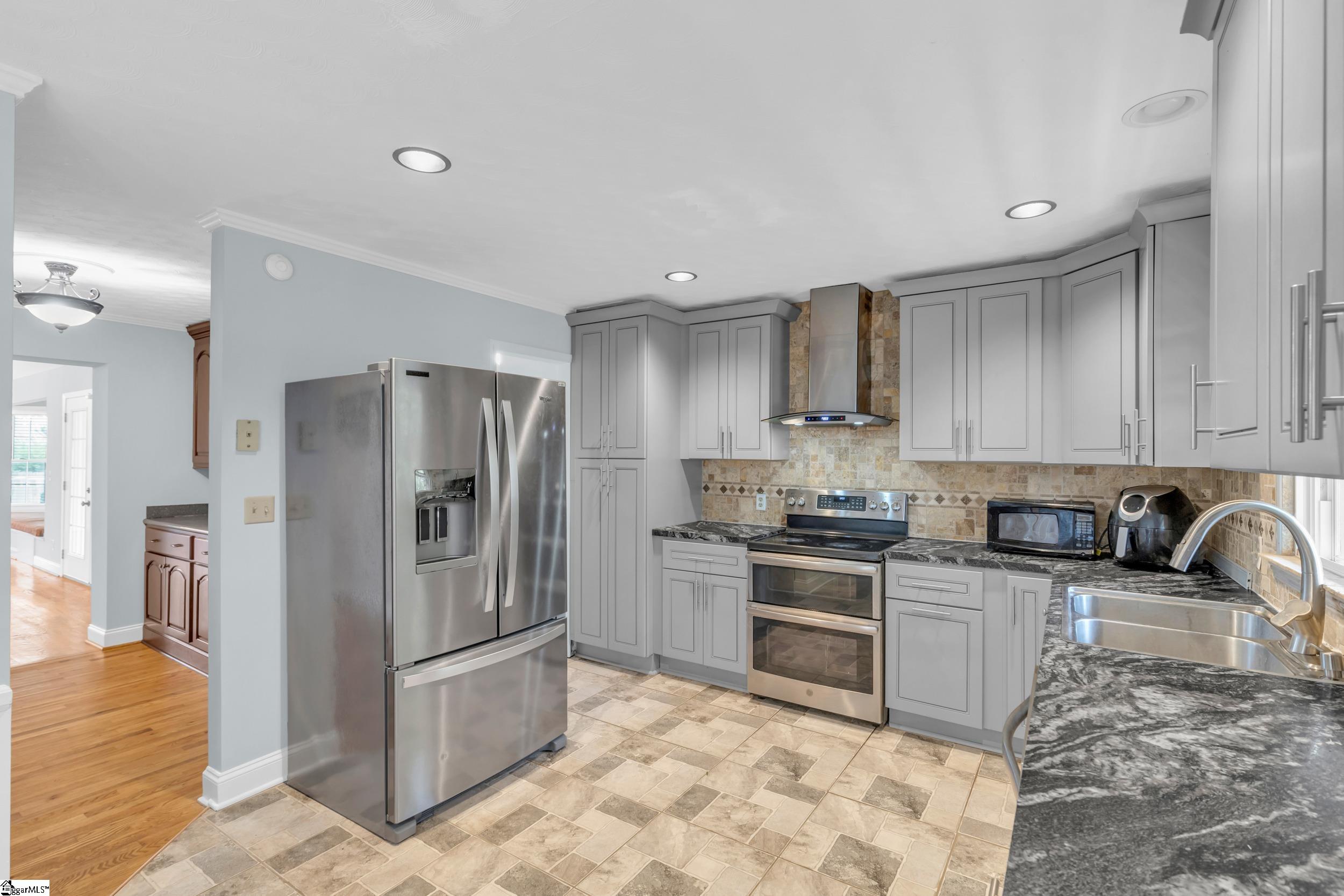 1806 Fork Shoals Road Greenville, SC 29605