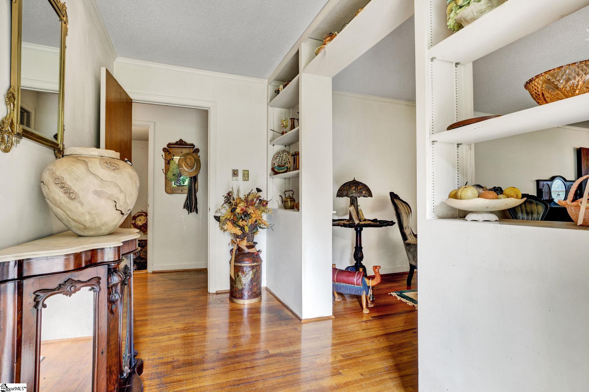 122 Melbourne Lane Greenville, SC 29615