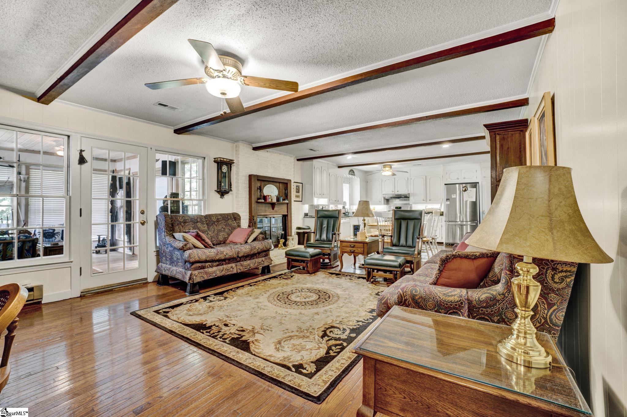 122 Melbourne Lane Greenville, SC 29615