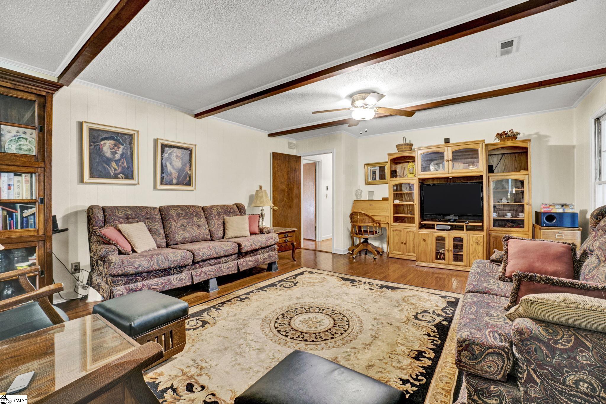122 Melbourne Lane Greenville, SC 29615