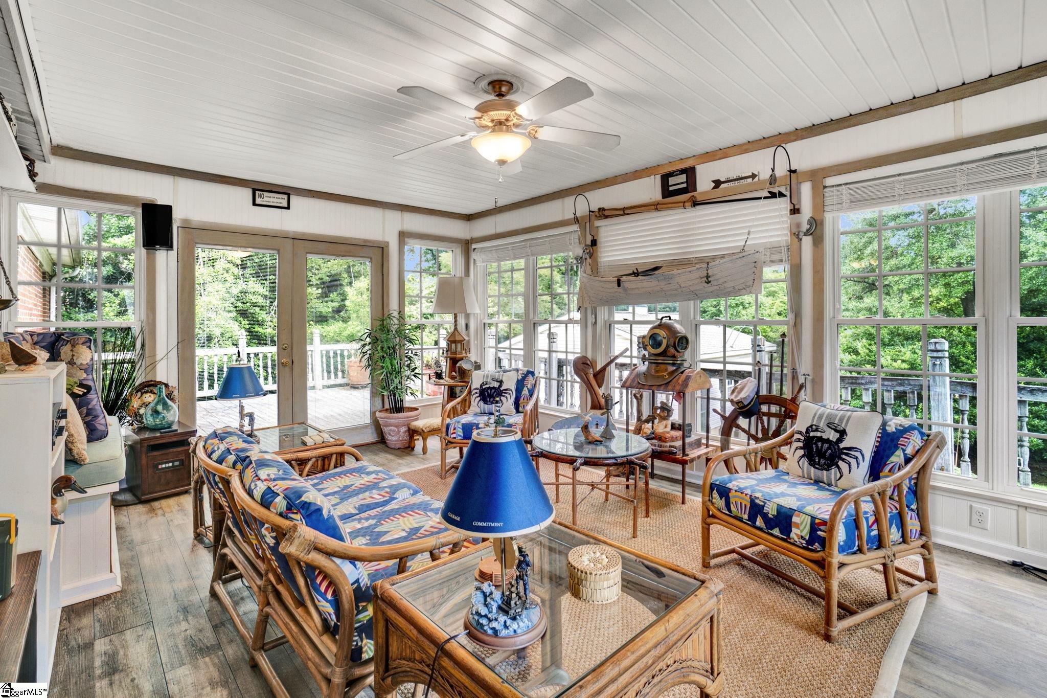 122 Melbourne Lane Greenville, SC 29615