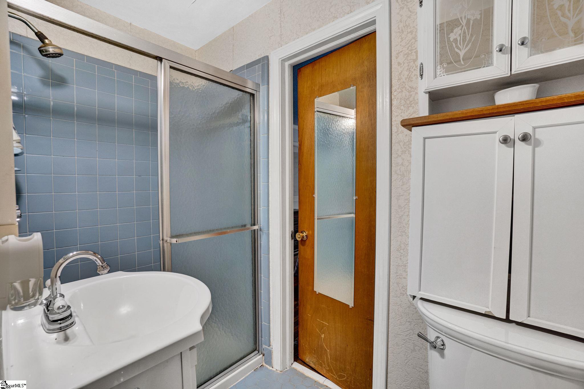 122 Melbourne Lane Greenville, SC 29615