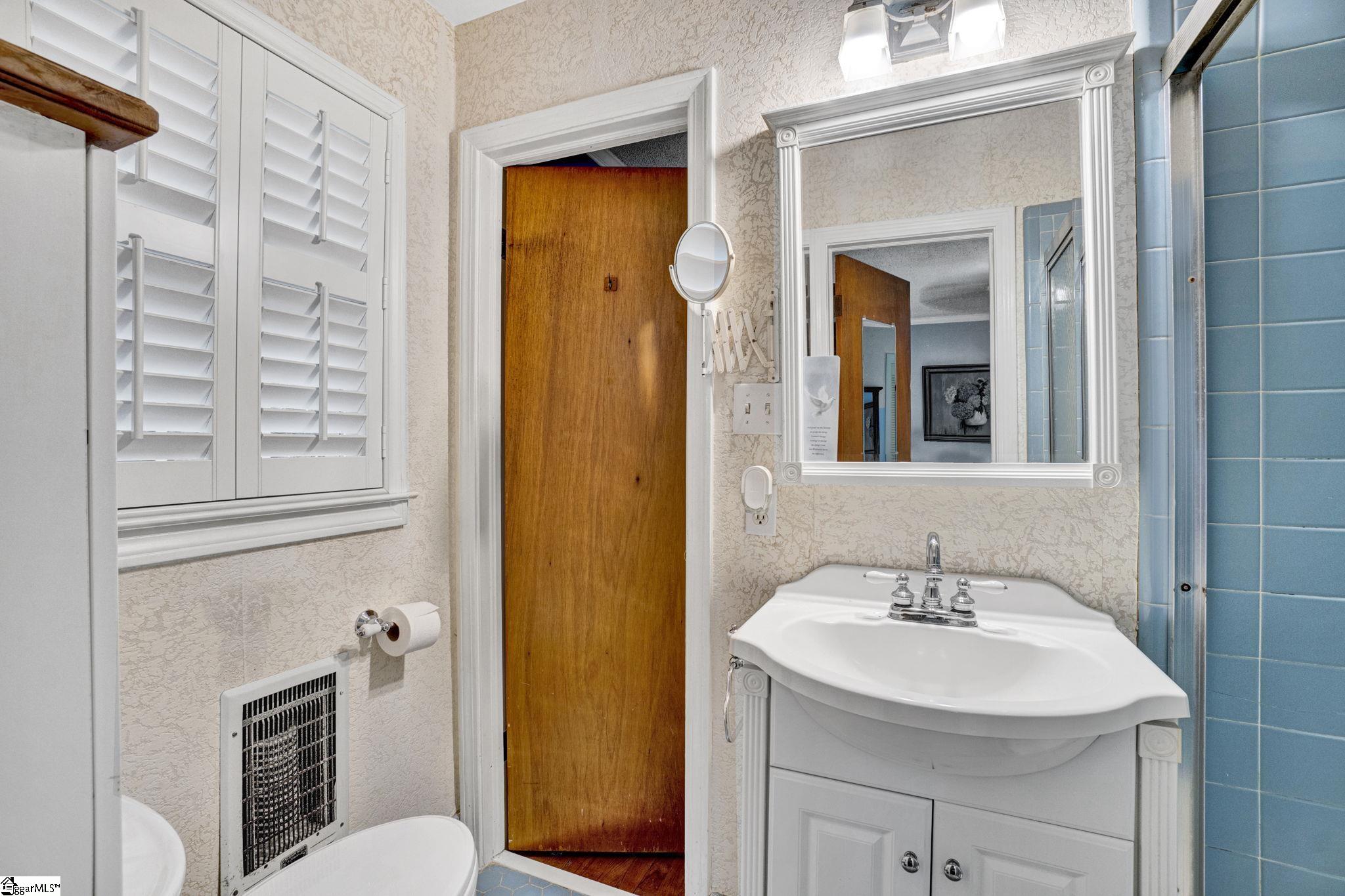 122 Melbourne Lane Greenville, SC 29615