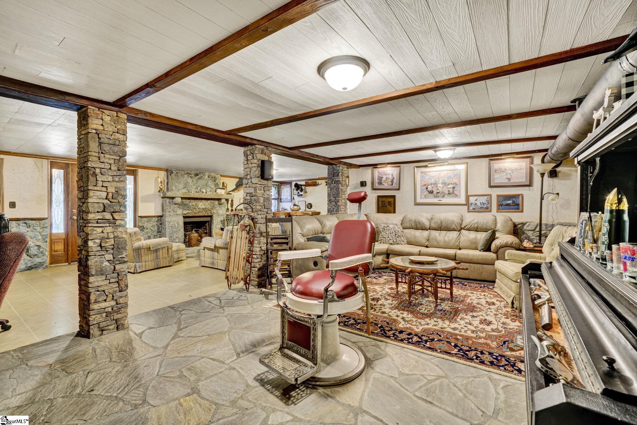 122 Melbourne Lane Greenville, SC 29615