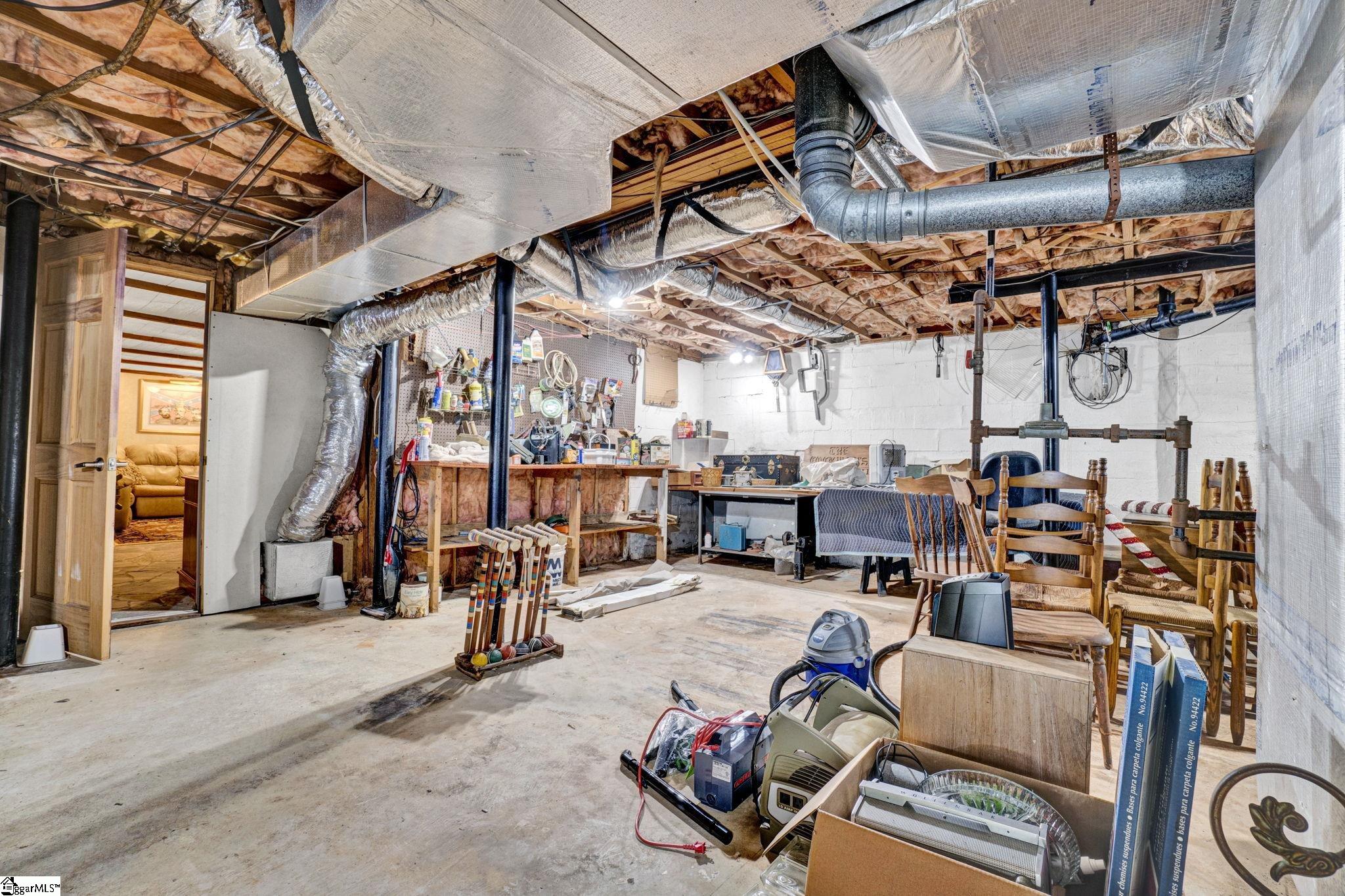 122 Melbourne Lane Greenville, SC 29615