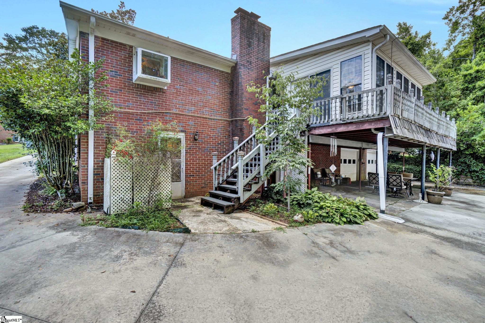 122 Melbourne Lane Greenville, SC 29615